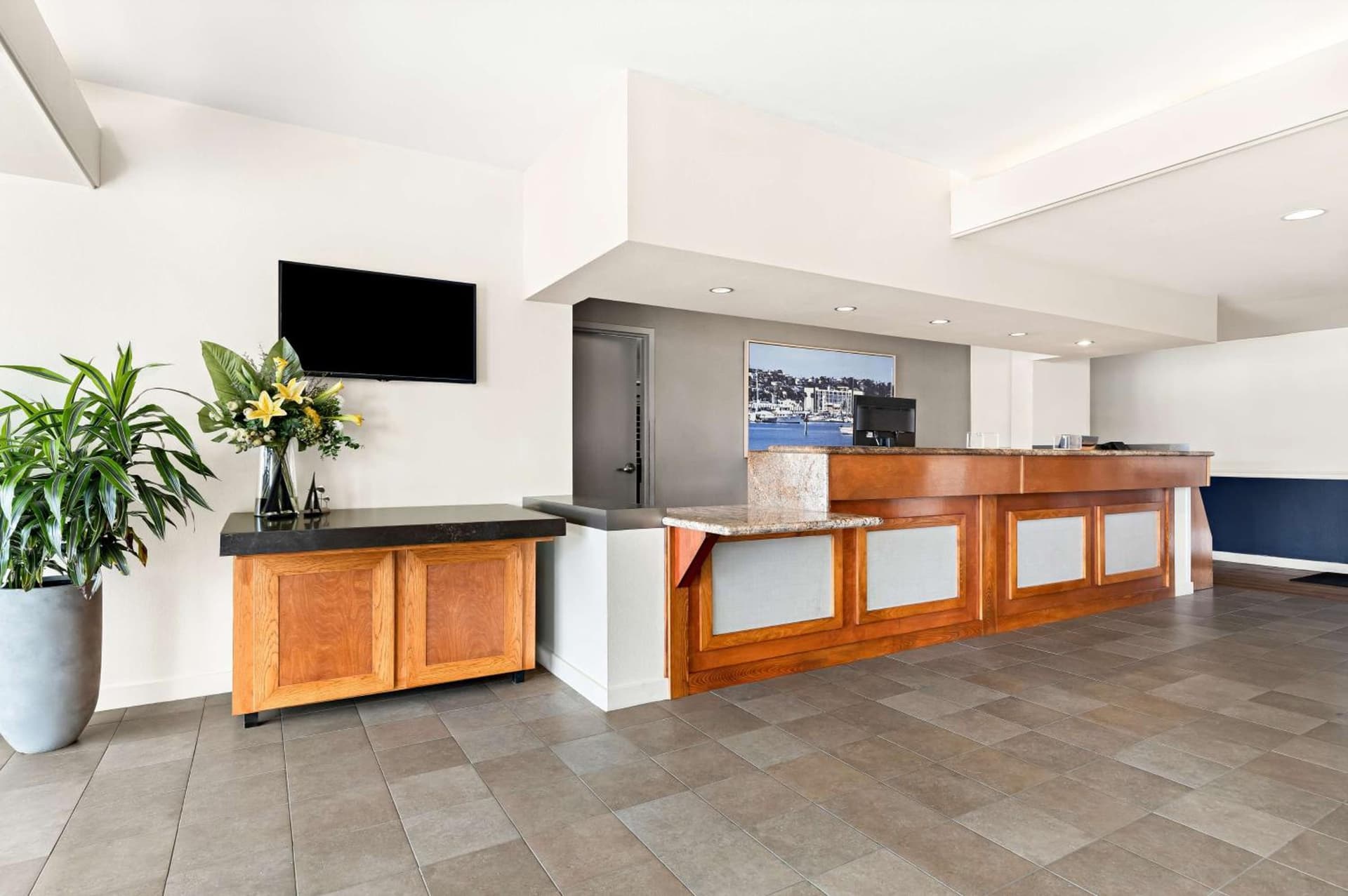 Best Western Yacht Harbor Hotel property views in San Diego, CA — gallery photo 3