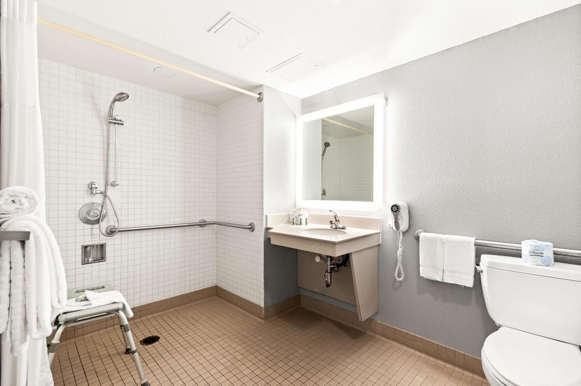 Best Western Yacht Harbor Hotel gallery photo in San Diego, CA — image 11