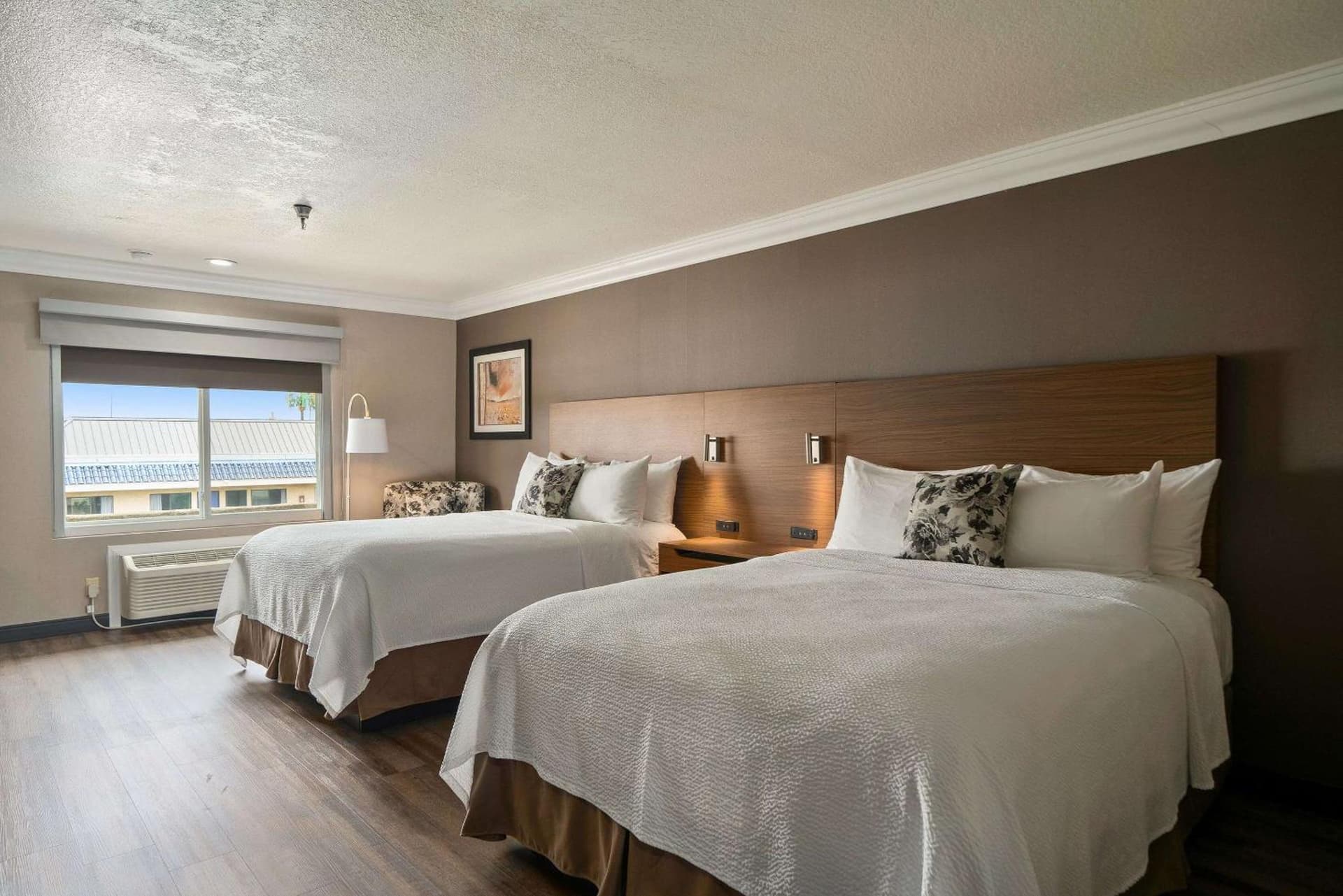 Best Western Plus Newport Mesa Inn gallery photo in Costa Mesa, CA — image 21