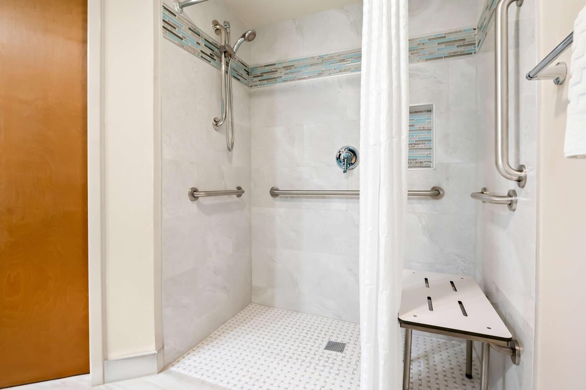 Best Western Intracoastal Inn interior in Jupiter, FL — gallery photo 2