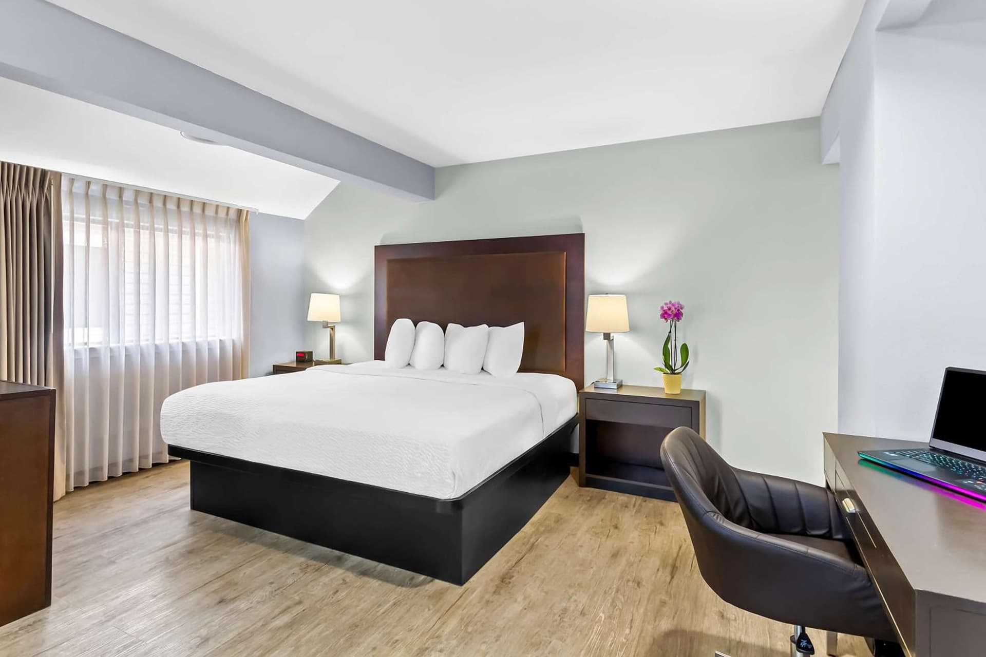 SureStay Studio by Best Western Pensacola gallery photo in Pensacola, FL — image 35