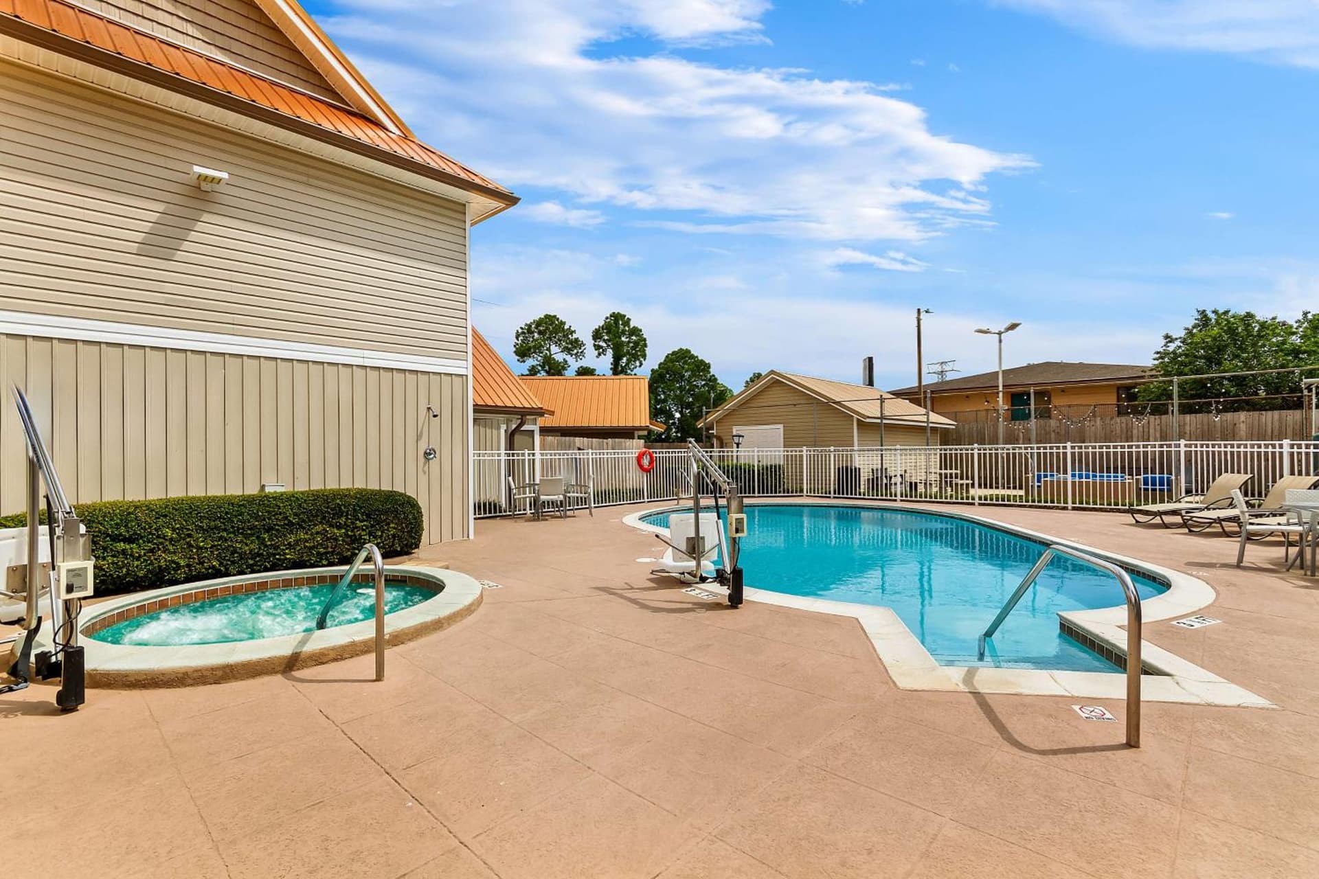 SureStay Studio by Best Western Pensacola gallery photo in Pensacola, FL — image 20