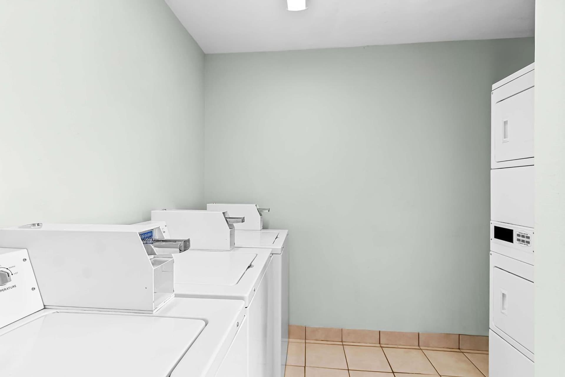 SureStay Studio by Best Western Pensacola gallery photo in Pensacola, FL — image 9