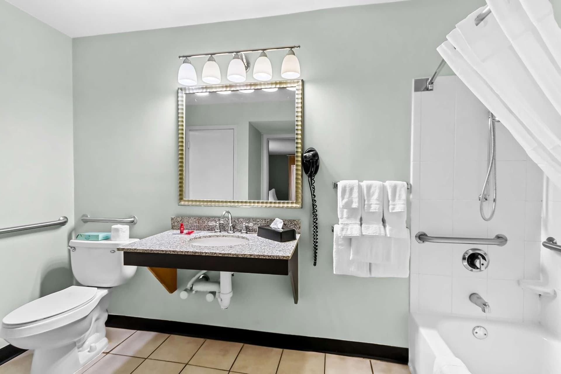 SureStay Studio by Best Western Pensacola gallery photo in Pensacola, FL — image 5