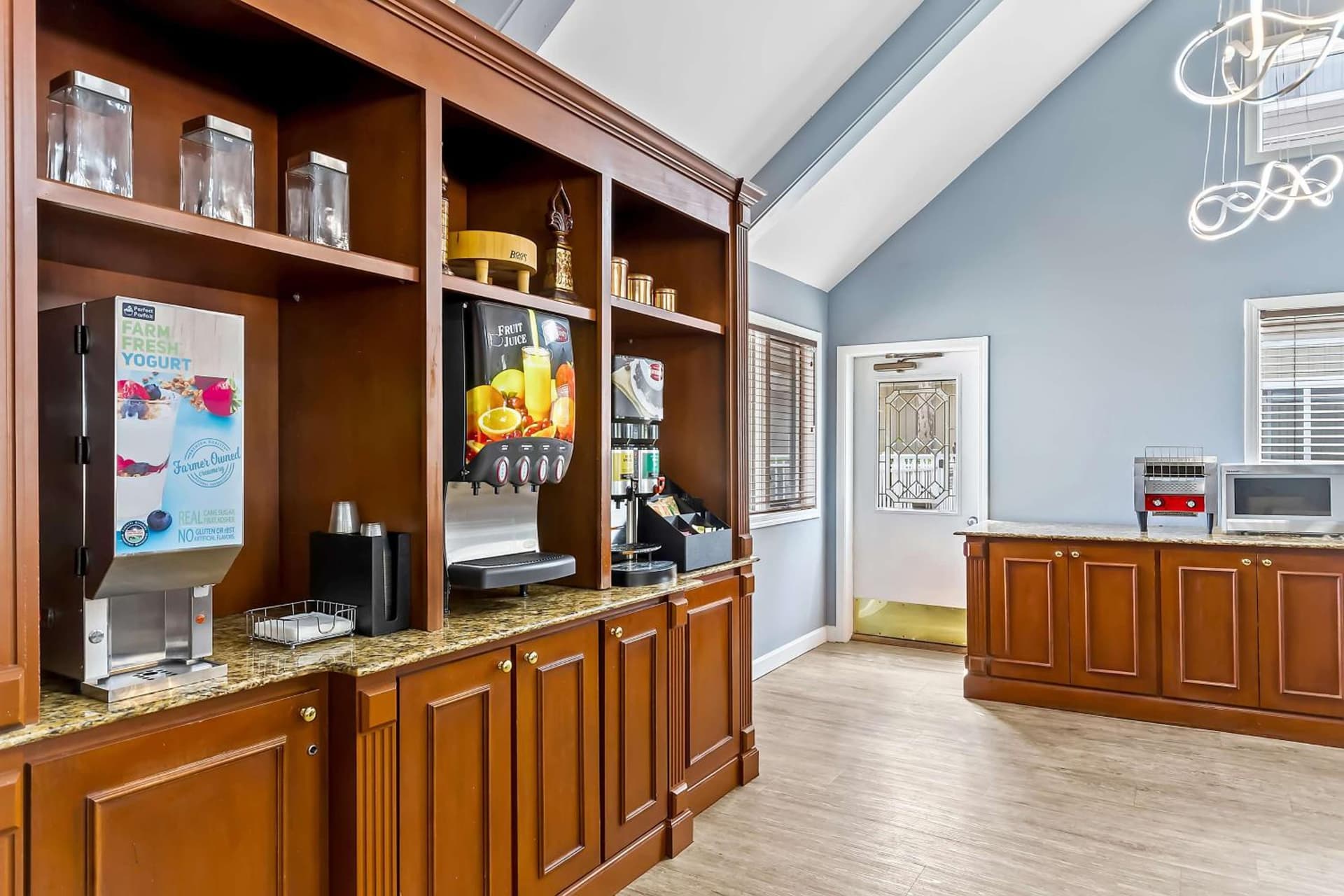 SureStay Studio by Best Western Pensacola gallery photo in Pensacola, FL — image 6
