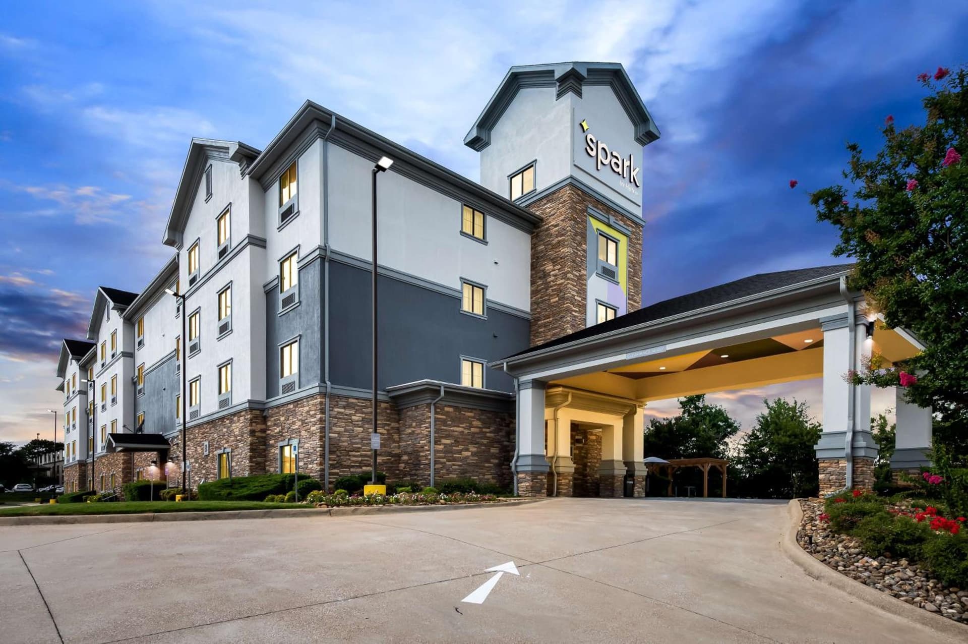 Spark By Hilton Longview property views in Longview, TX — gallery photo 3