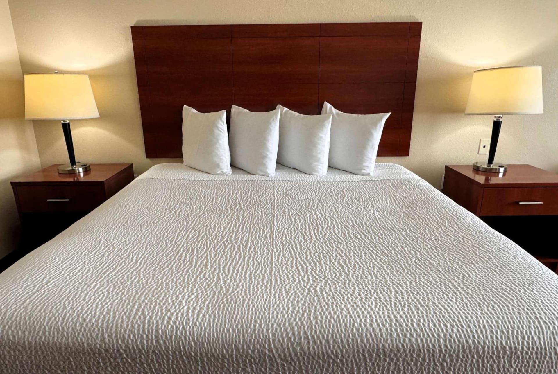 Ramada by Wyndham College Station gallery photo in College Station, TX — image 64