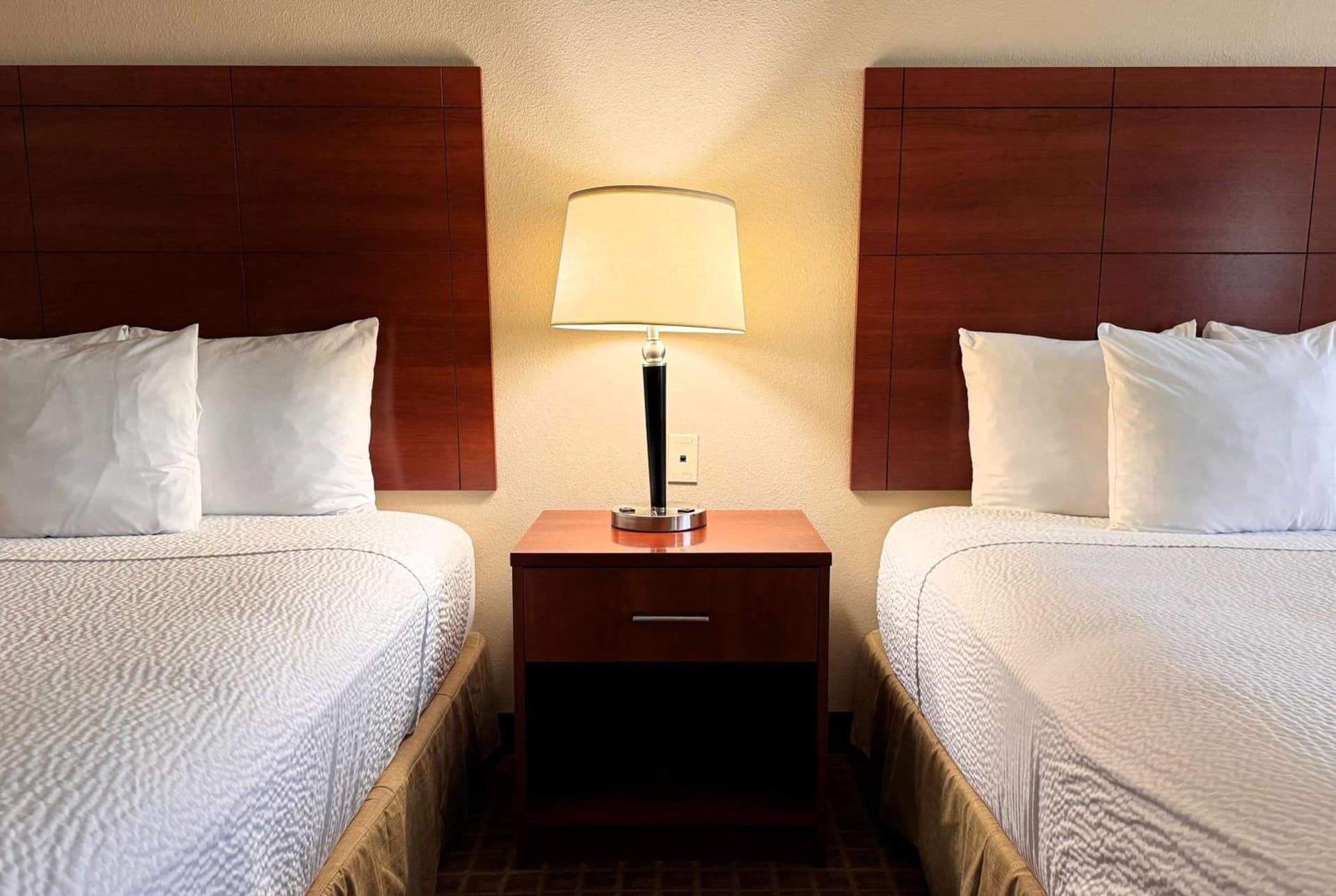 Ramada by Wyndham College Station gallery photo in College Station, TX — image 66