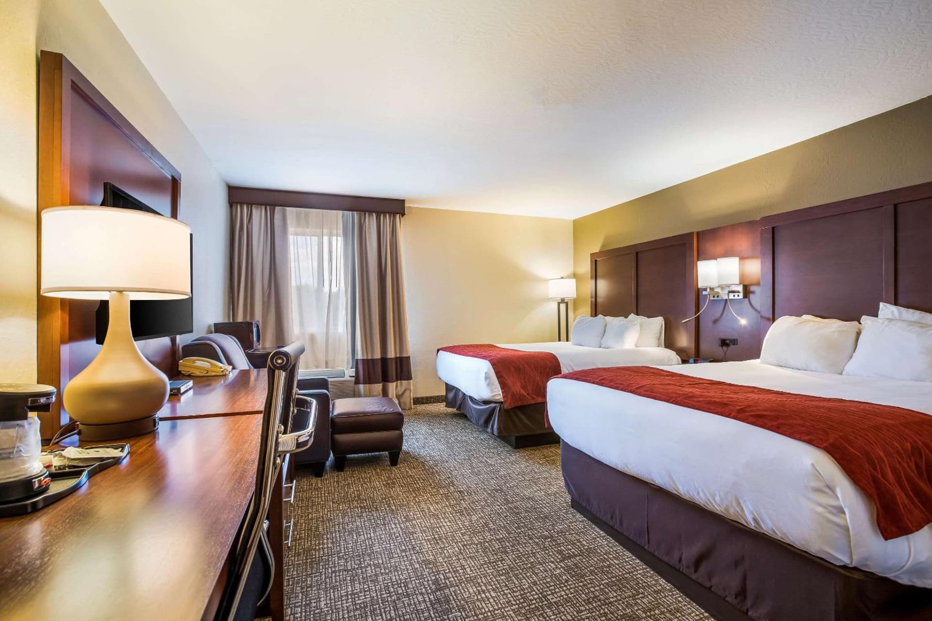 Comfort Inn & Suites Fairborn near Wright Patterson AFB gallery photo in Fairborn, OH — image 61