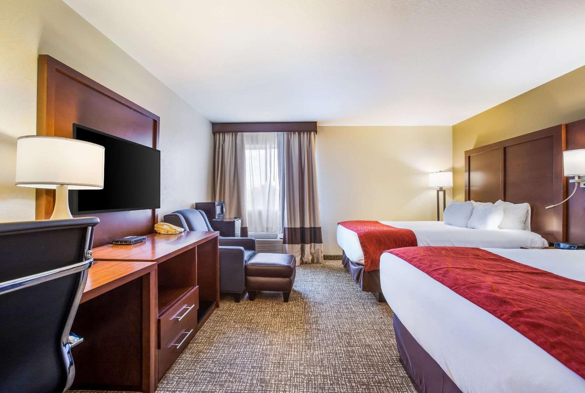 Comfort Inn & Suites Fairborn near Wright Patterson AFB gallery photo in Fairborn, OH — image 75