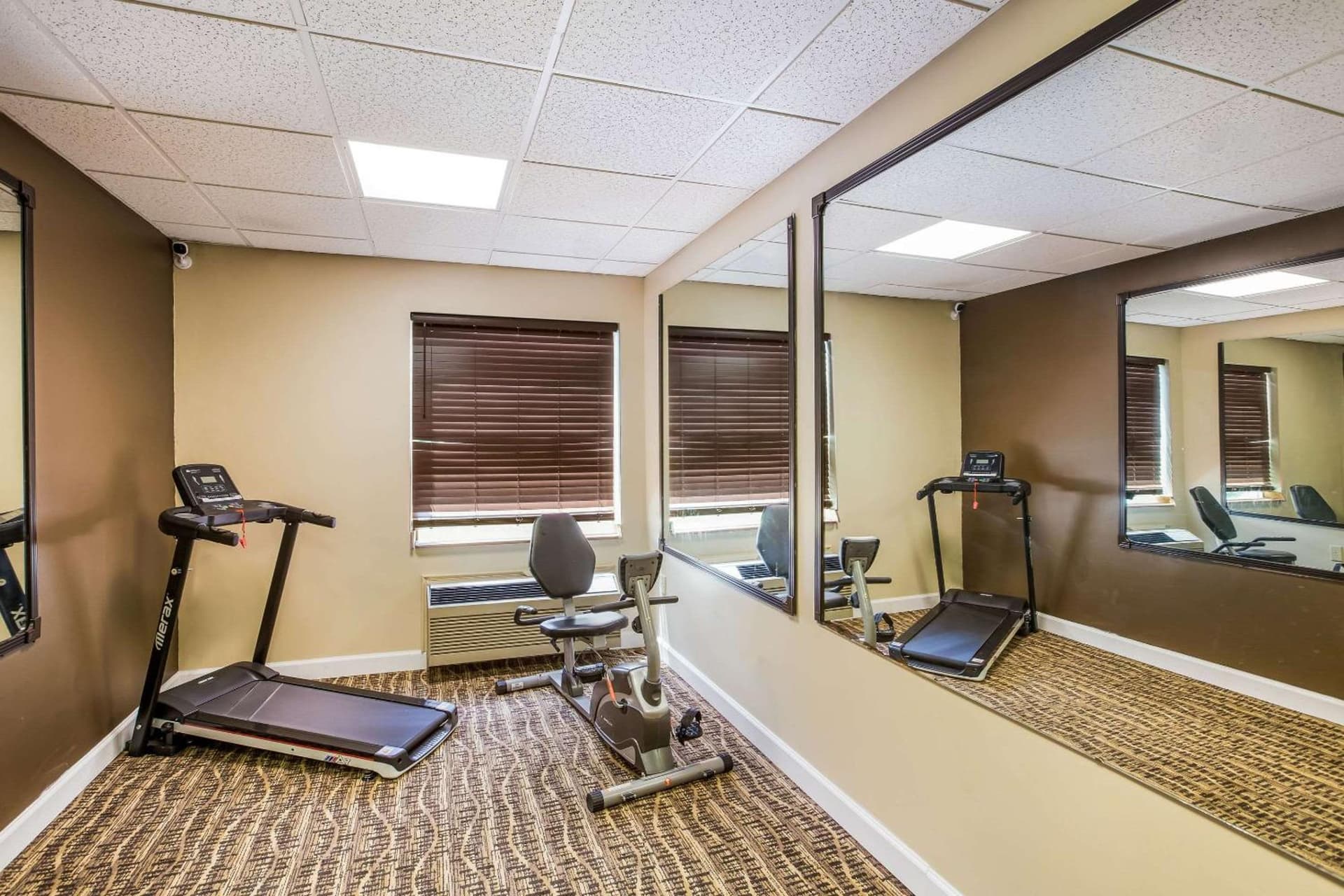 Comfort Inn & Suites Fairborn near Wright Patterson AFB gallery photo in Fairborn, OH — image 41