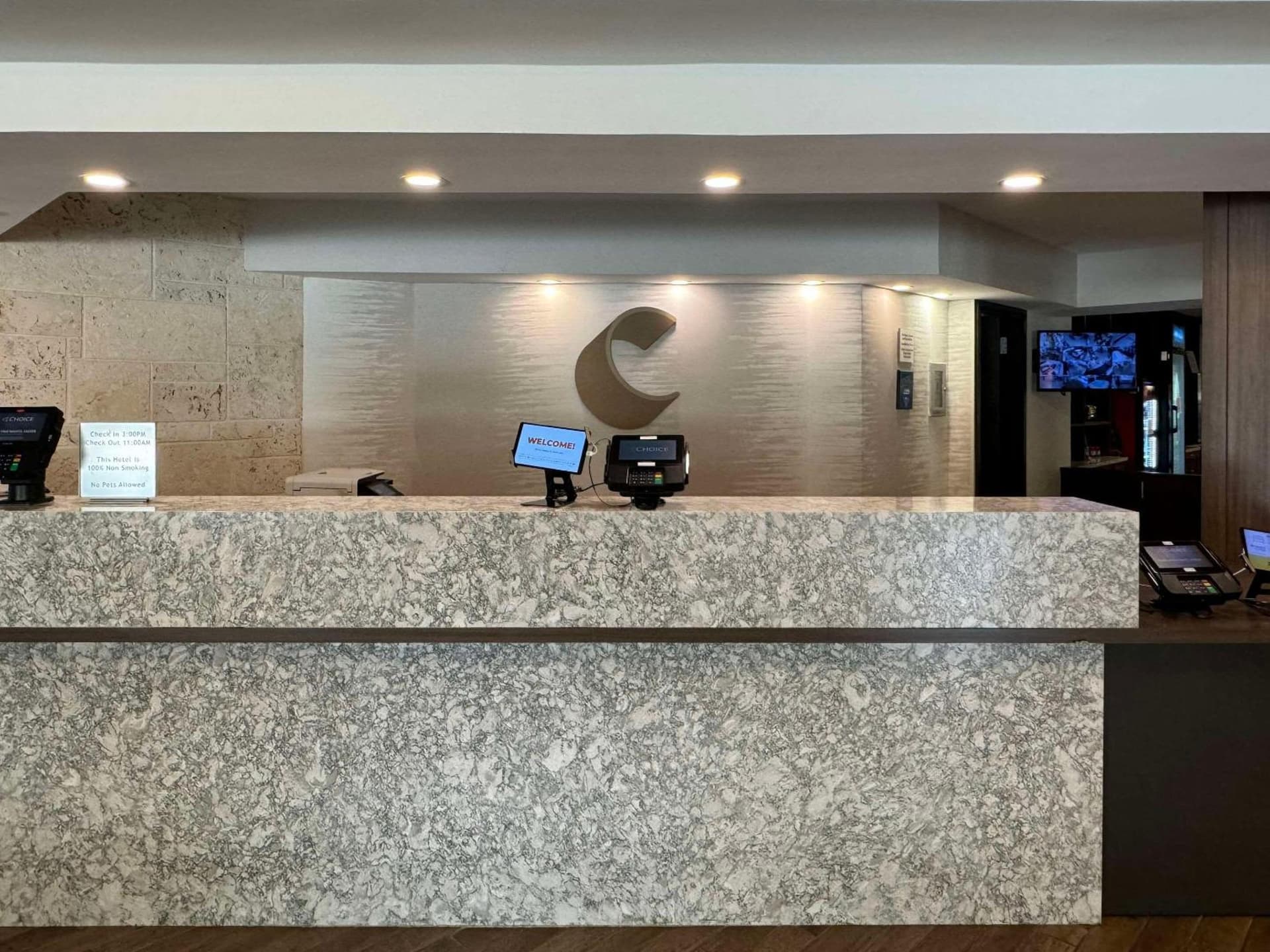 Comfort Inn & Suites Downtown Brickell-Port of Miami property views in Miami, FL — gallery photo 3