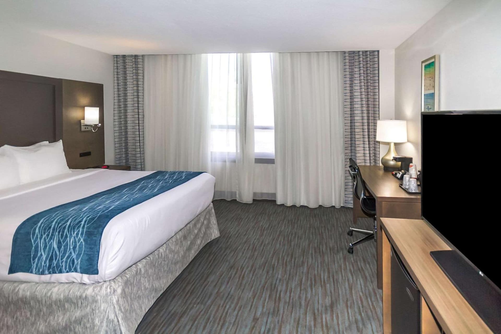 Comfort Inn & Suites Downtown Brickell-Port of Miami gallery photo in Miami, FL — image 6
