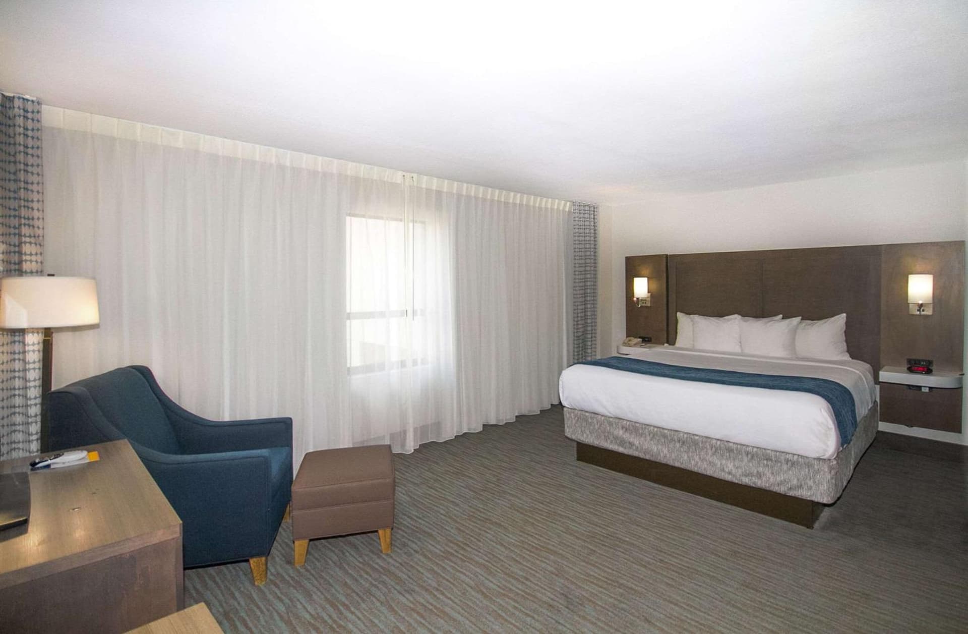 Comfort Inn & Suites Downtown Brickell-Port of Miami gallery photo in Miami, FL — image 35