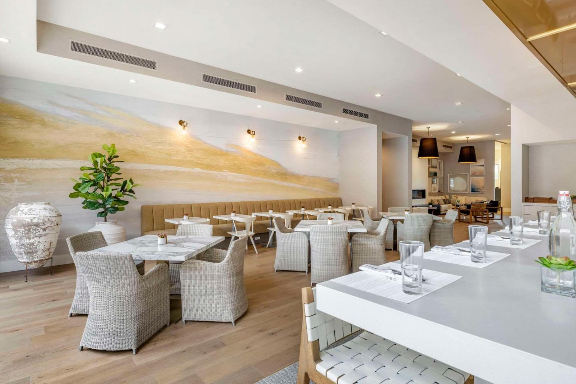 Cambria Hotel Calabasas - Malibu gallery photo in Calabasas, CA — image 78