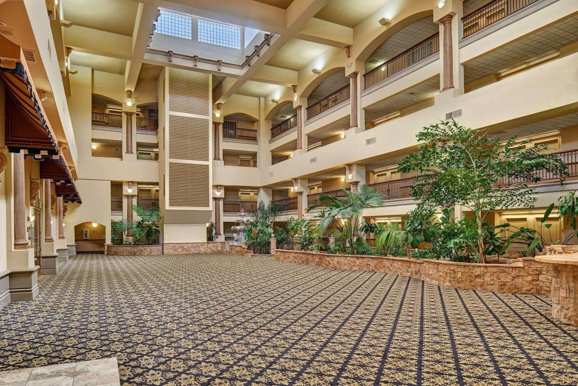Radisson Hotel El Paso Airport gallery photo in El Paso, TX — image 28