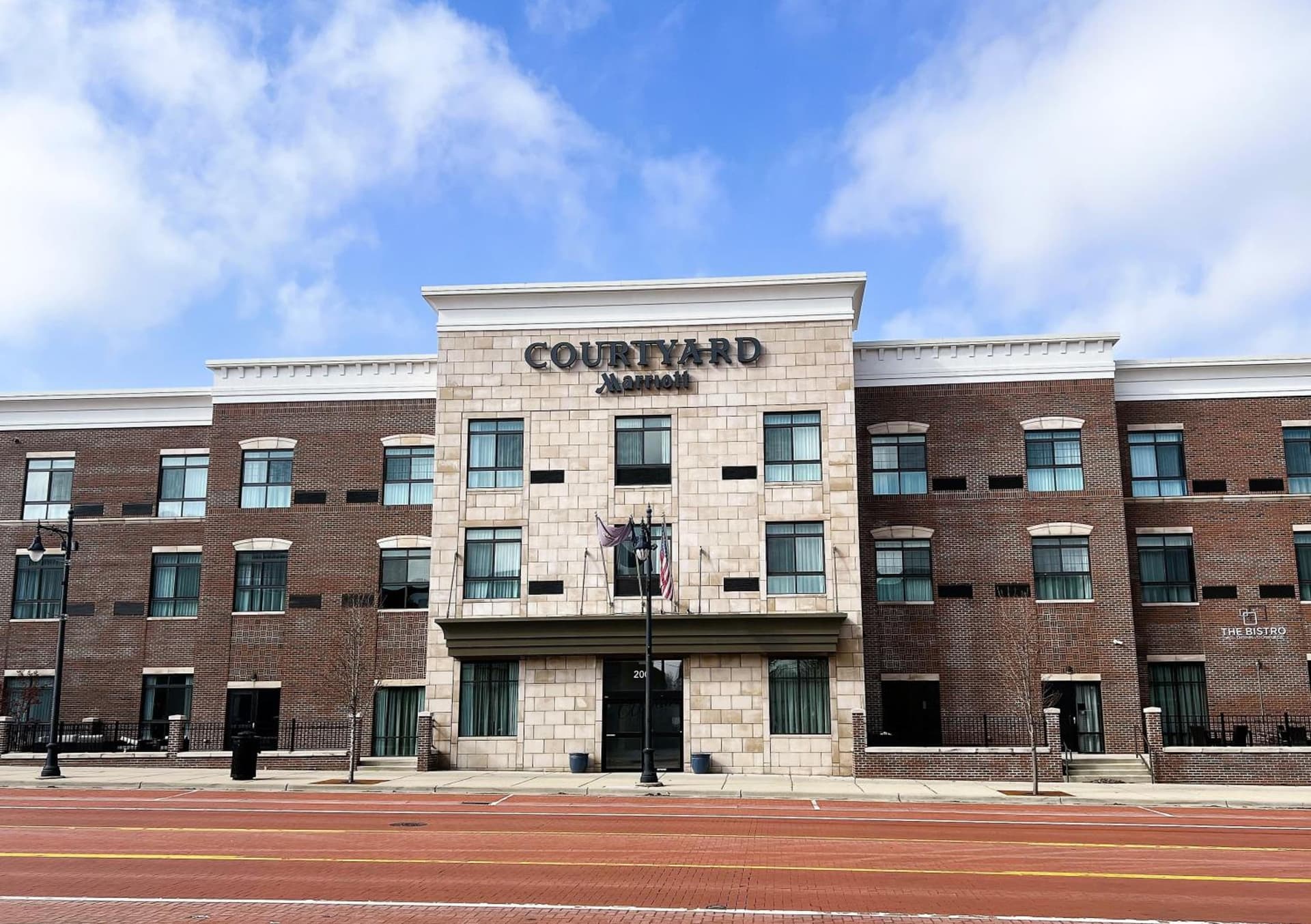 Courtyard by Marriott Albion interior in Albion, MI — gallery photo 2
