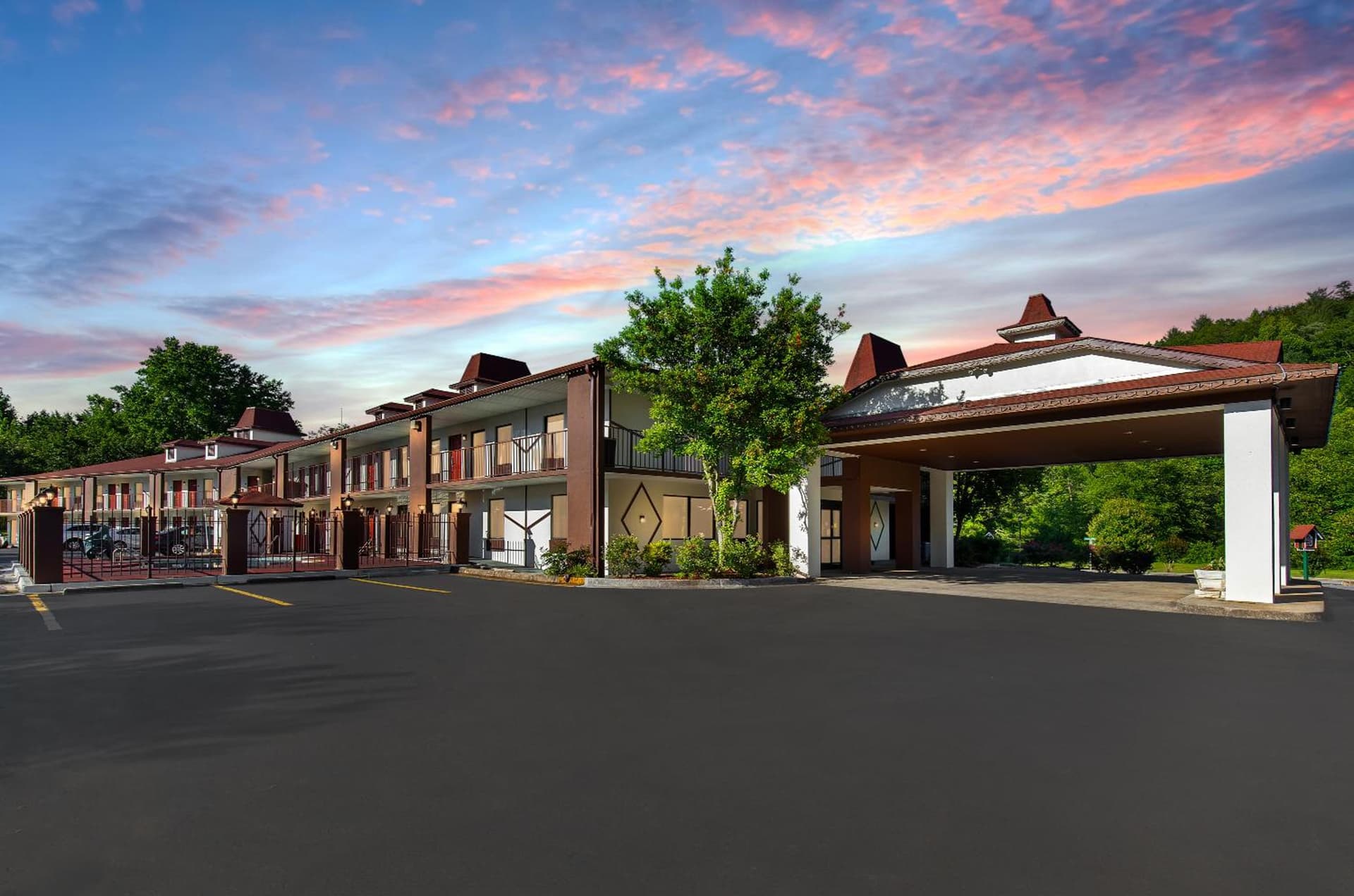 Days Inn by Wyndham Helen — hotel in Helen, Georgia