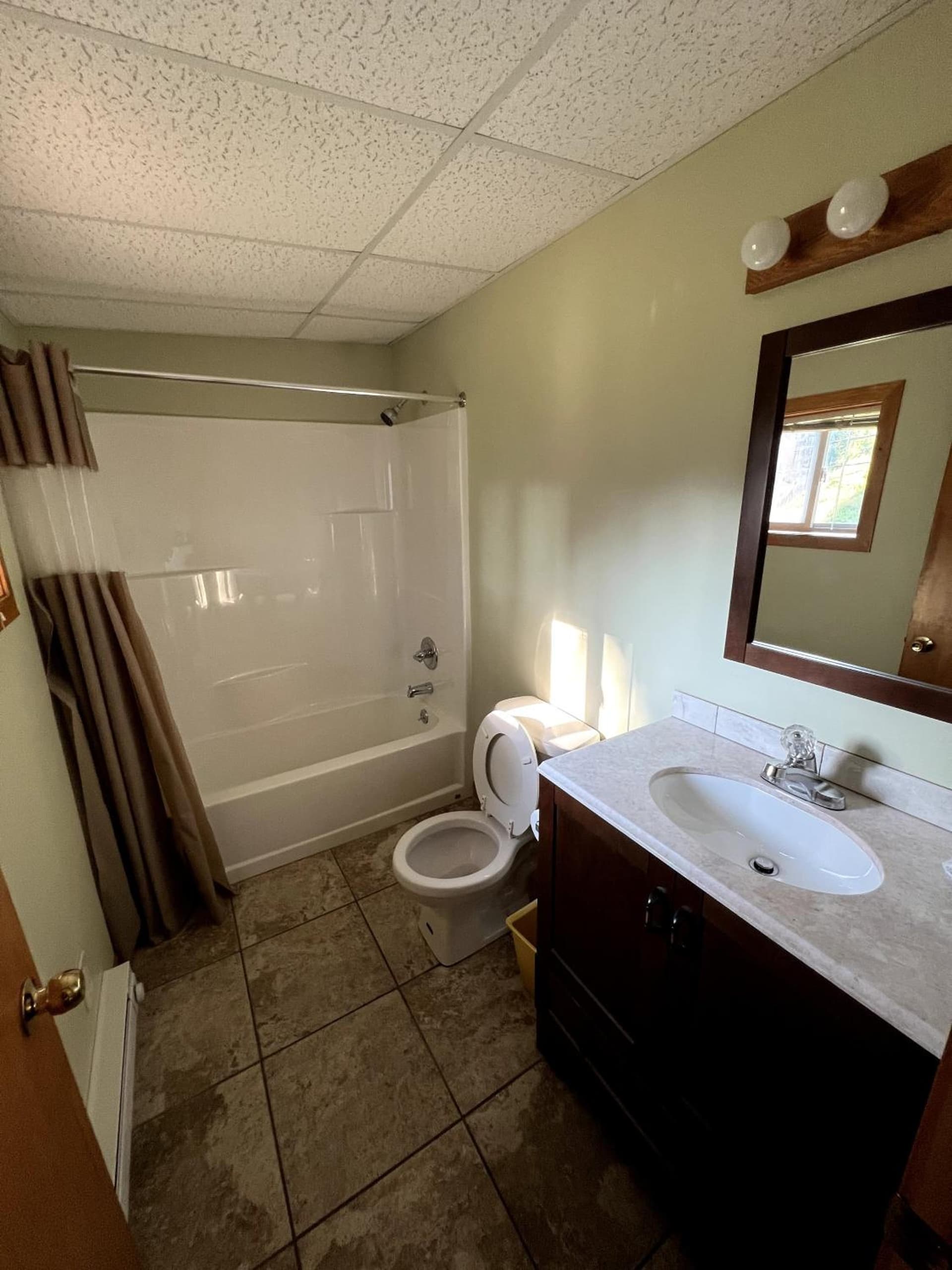 The Lodge at LPL interior in Harrietta, MI — gallery photo 2