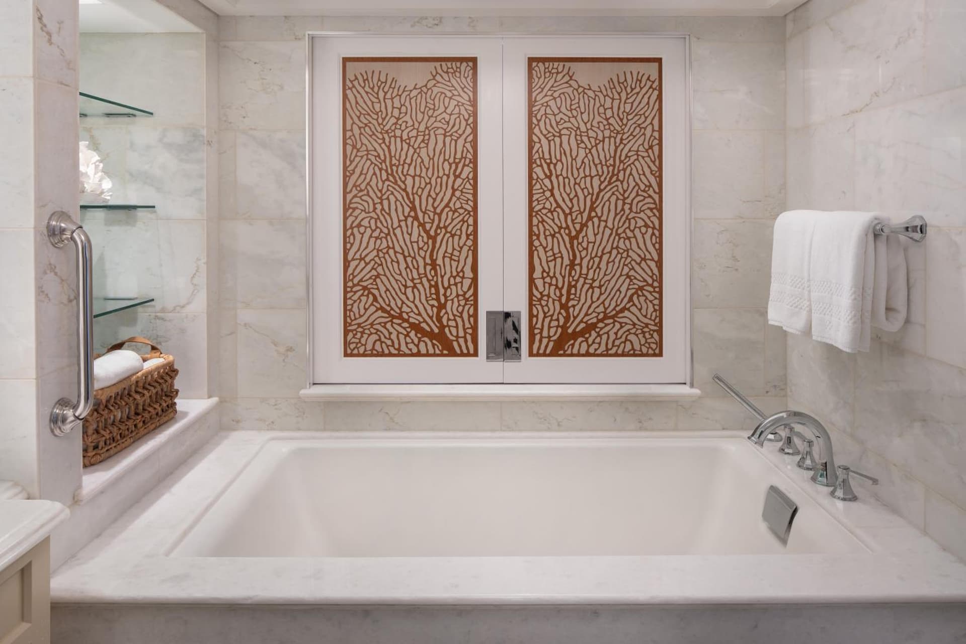 Surf & Sand Laguna Beach interior in Laguna Beach, CA — gallery photo 2