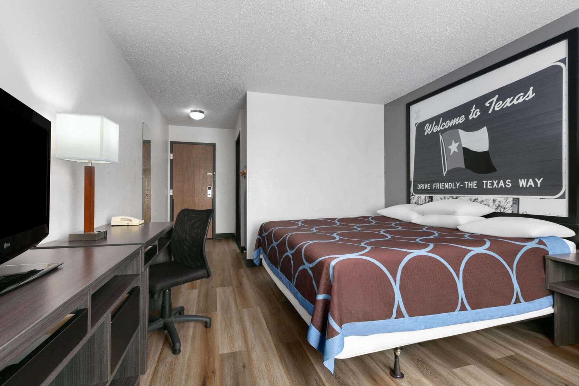 Super 8 by Wyndham Grapevine/DFW Airport Northwest gallery photo in Grapevine, TX — image 14