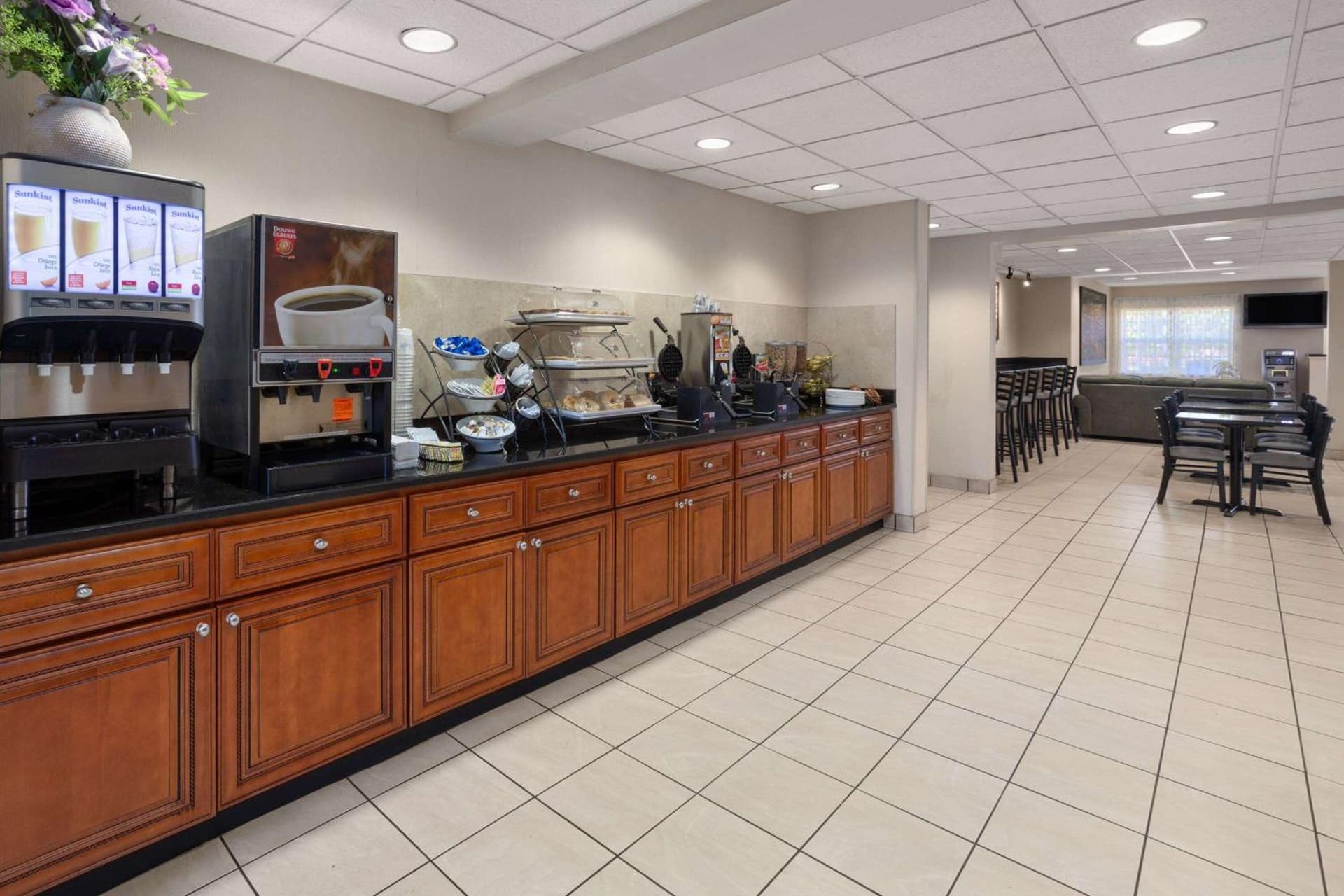 Microtel Inn & Suites by Wyndham Ann Arbor gallery photo in Ann Arbor, MI — image 16