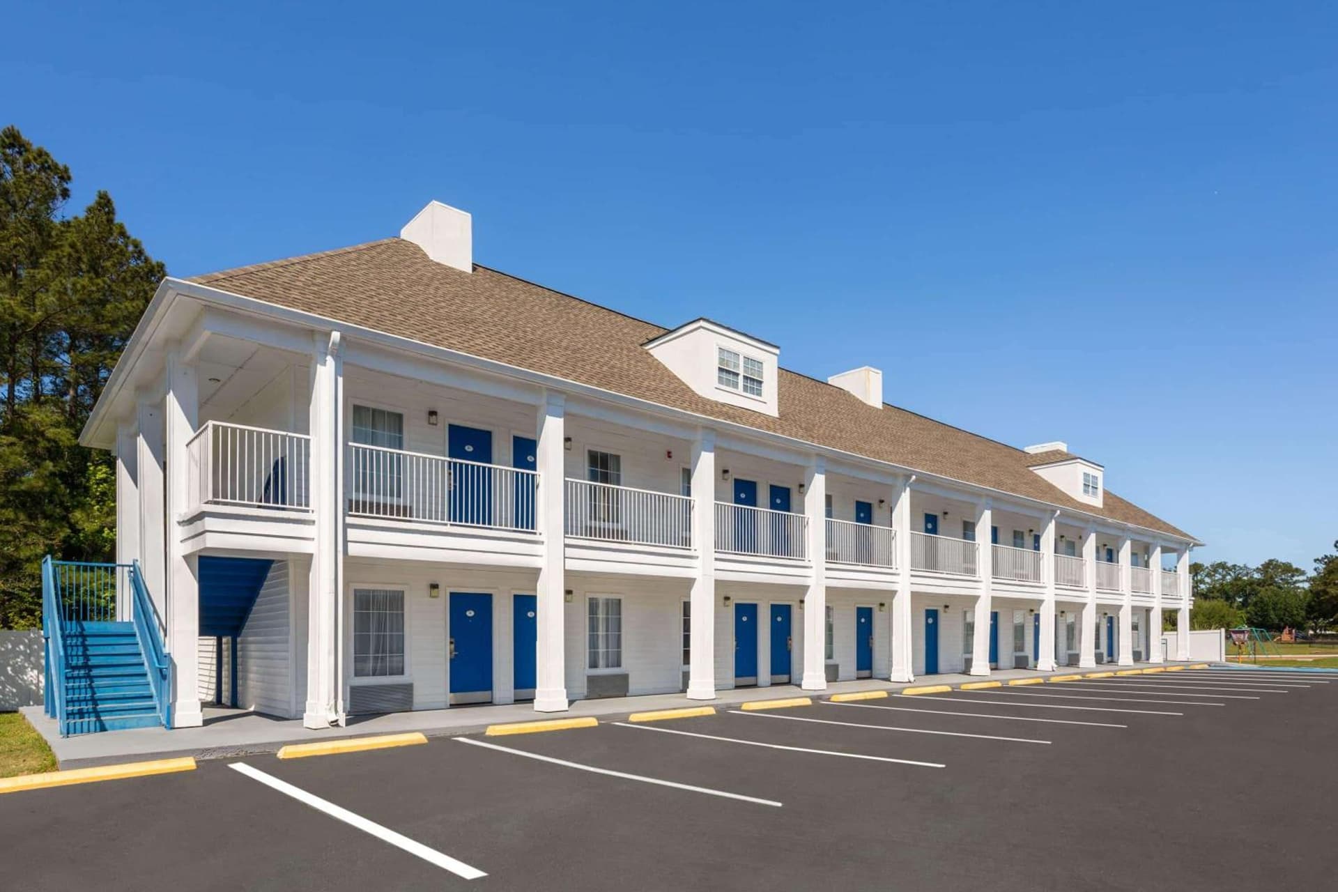 Baymont by Wyndham Brunswick GA featured exterior or lobby in Brunswick, GA — similar hotel
