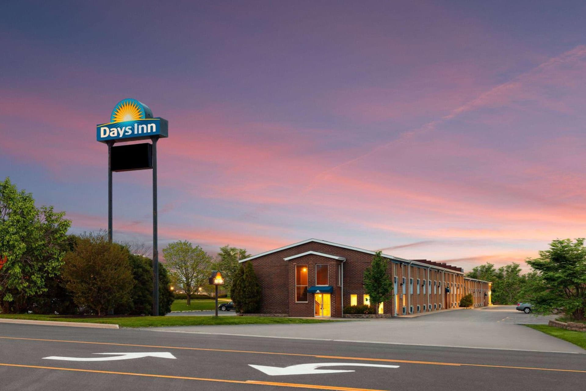 Days Inn by Wyndham Rockford I-90 Walking Distance to Casino gallery photo in Rockford, IL — image 32