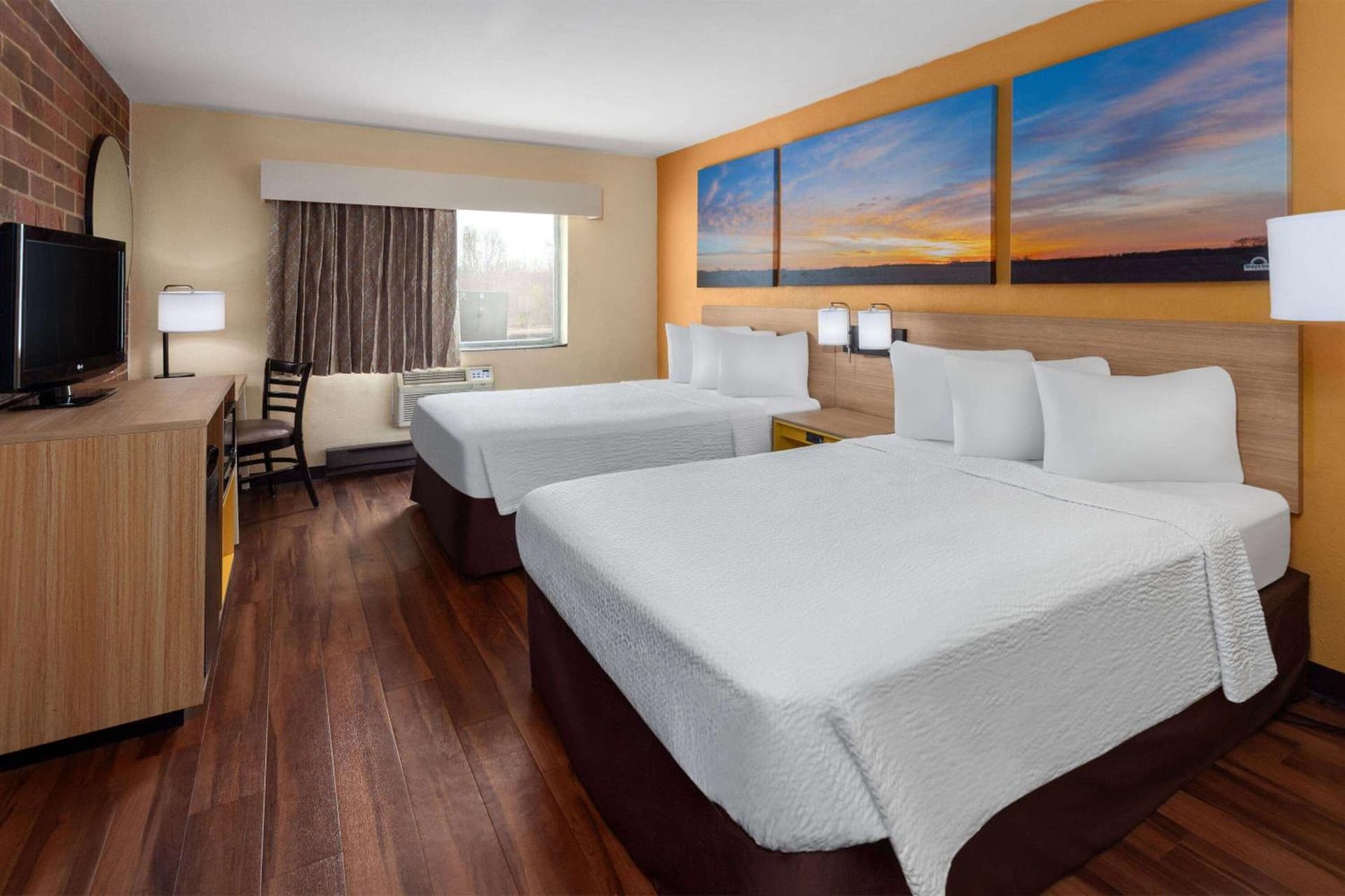 Days Inn by Wyndham Rockford I-90 Walking Distance to Casino gallery photo in Rockford, IL — image 29