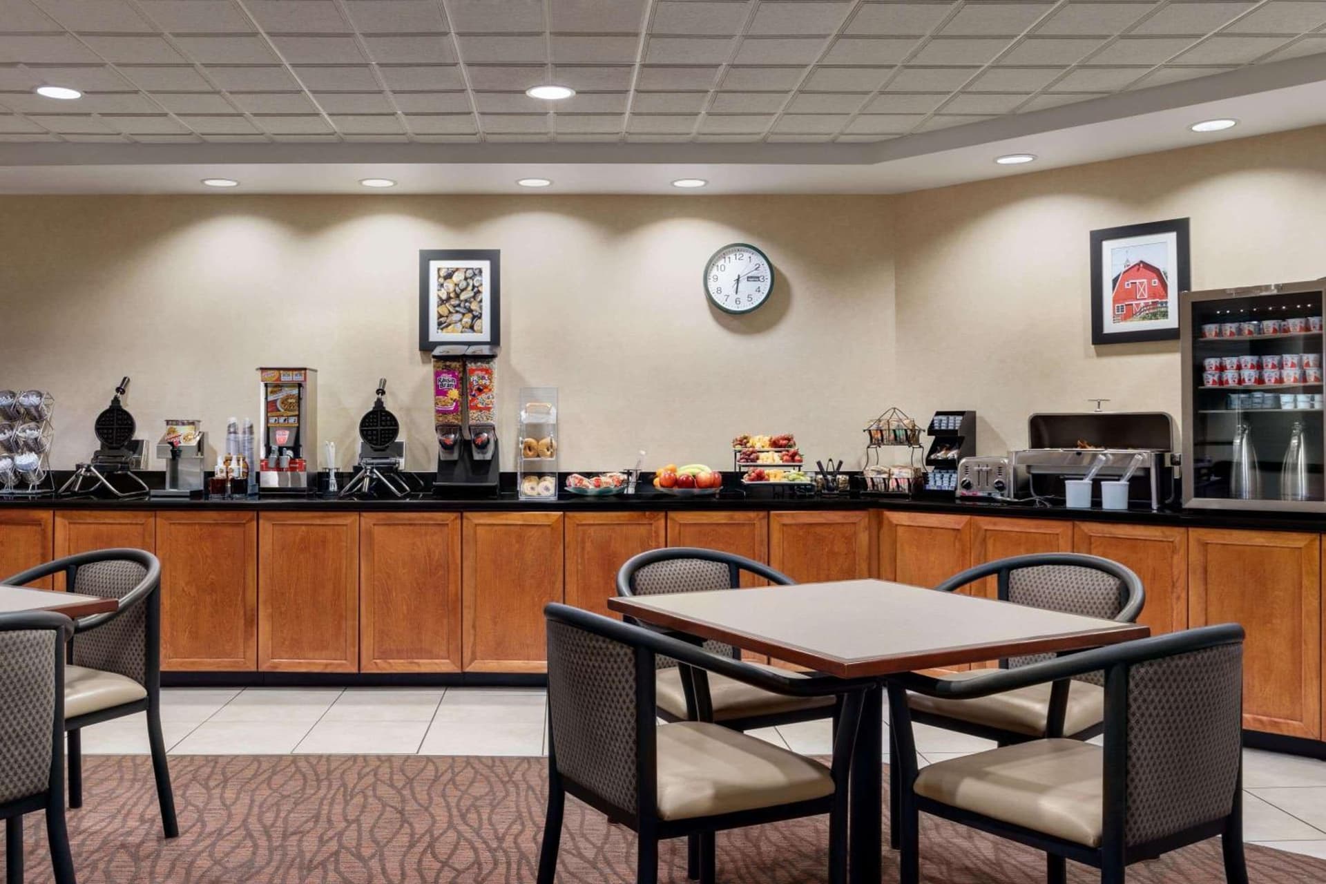 Wingate by Wyndham Louisville East gallery photo in Louisville, KY — image 47