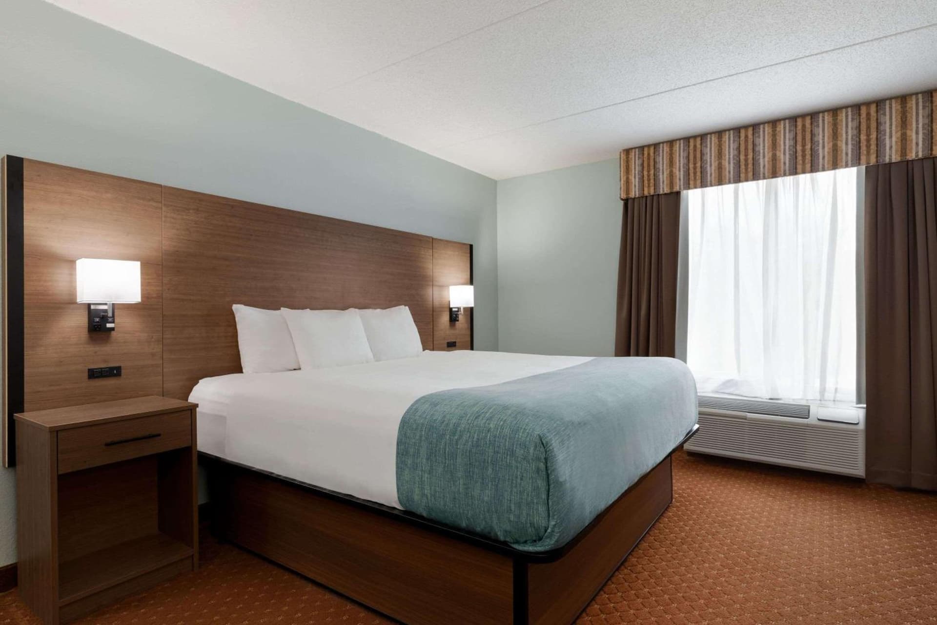 Wingate by Wyndham Louisville East gallery photo in Louisville, KY — image 28