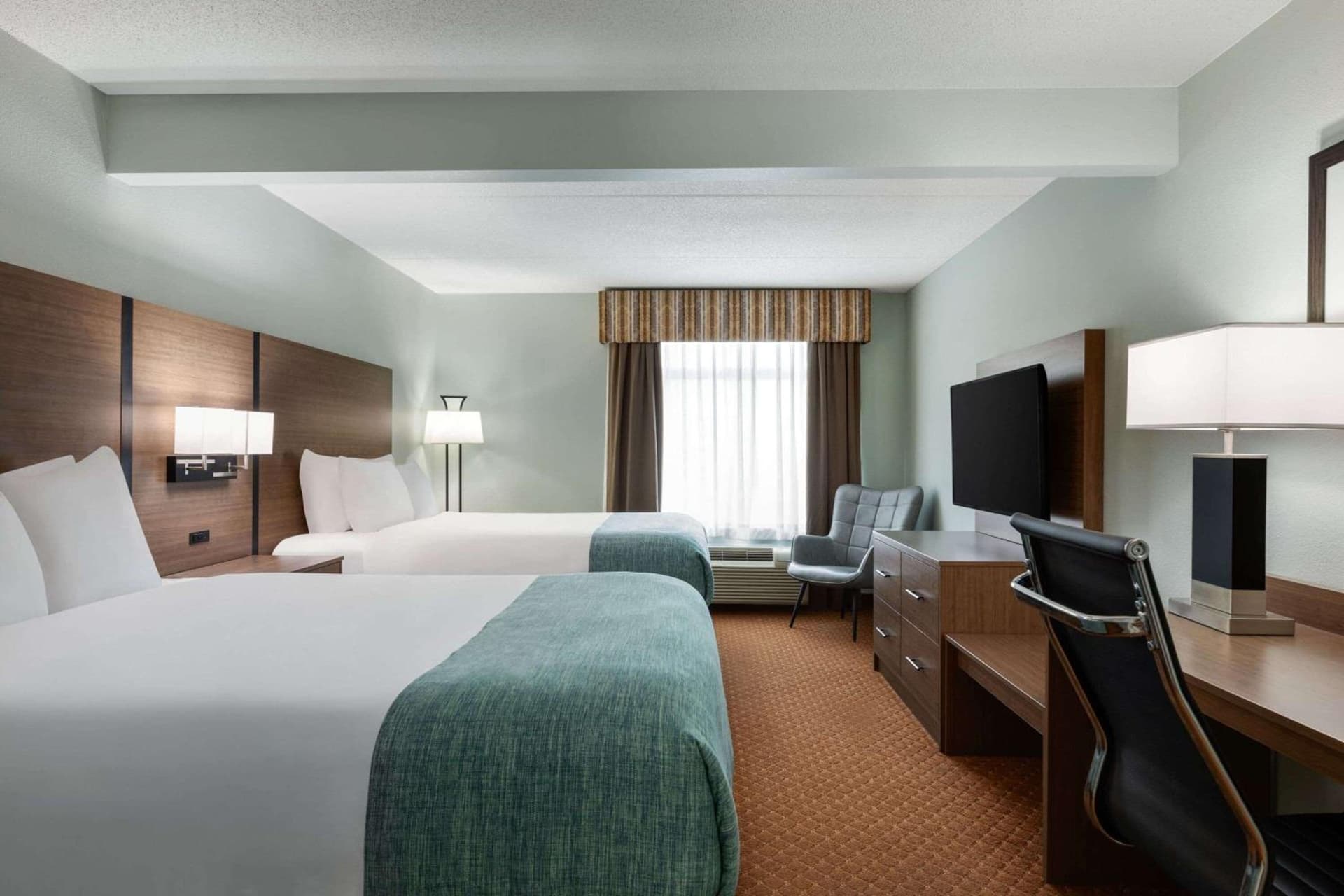 Wingate by Wyndham Louisville East gallery photo in Louisville, KY — image 29