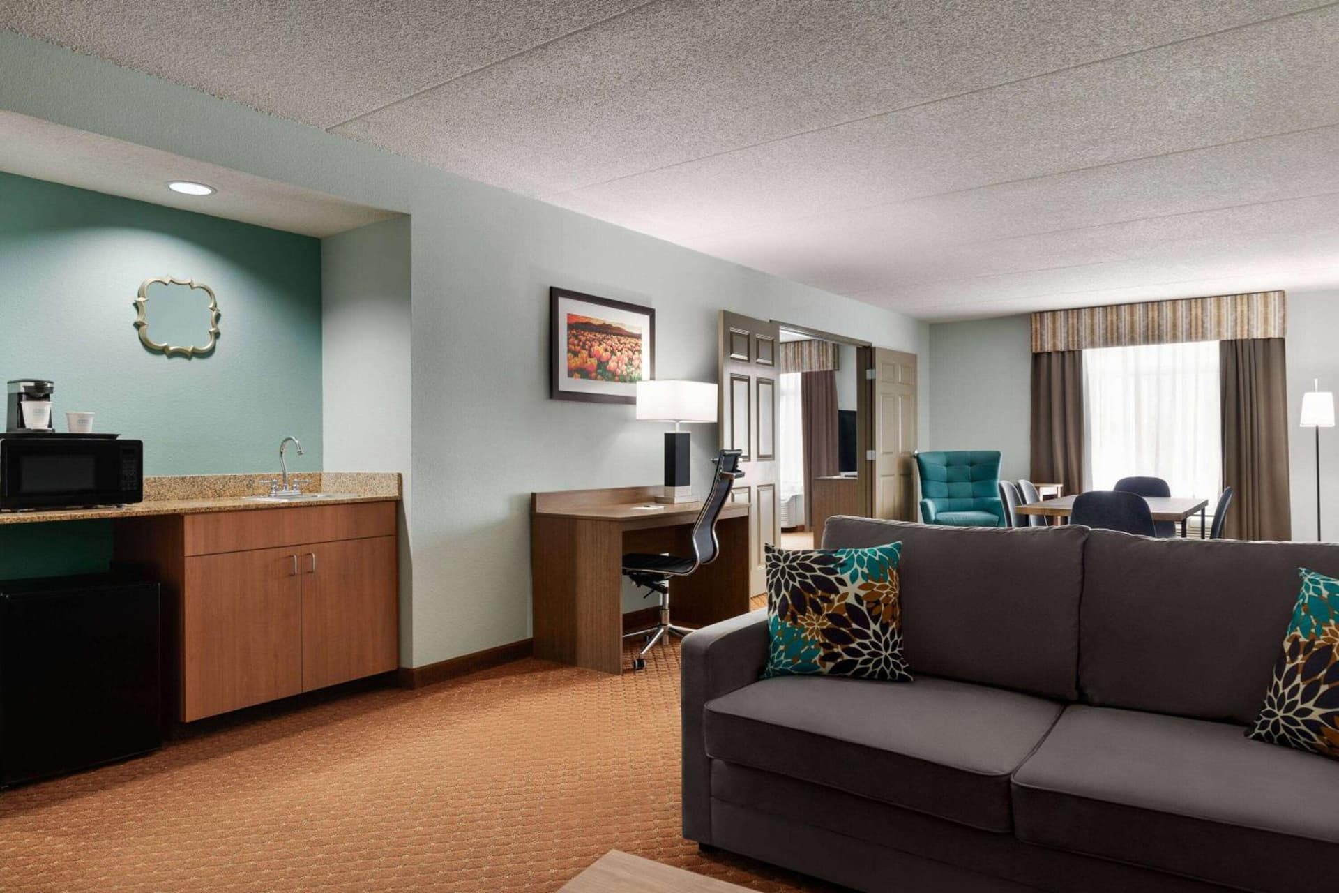 Wingate by Wyndham Louisville East gallery photo in Louisville, KY — image 23