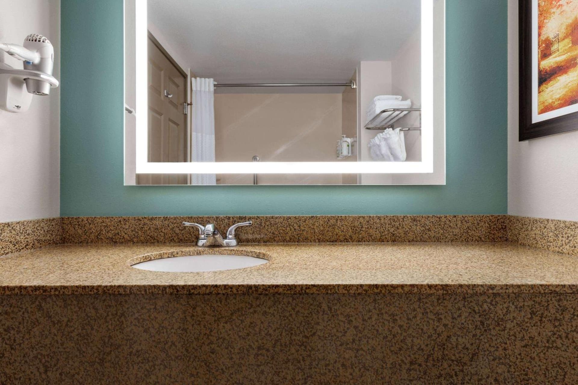 Wingate by Wyndham Louisville East gallery photo in Louisville, KY — image 37
