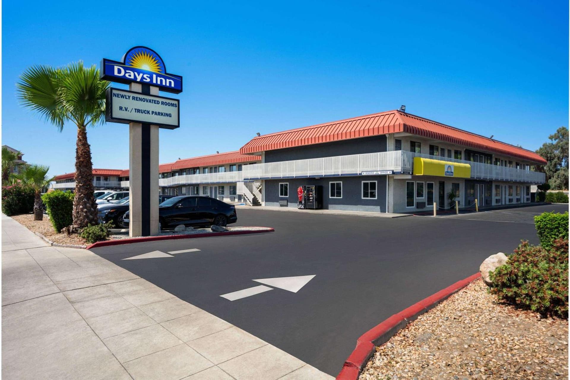 Days Inn by Wyndham Fresno South exterior or lobby in Fresno, CA — main listing photo