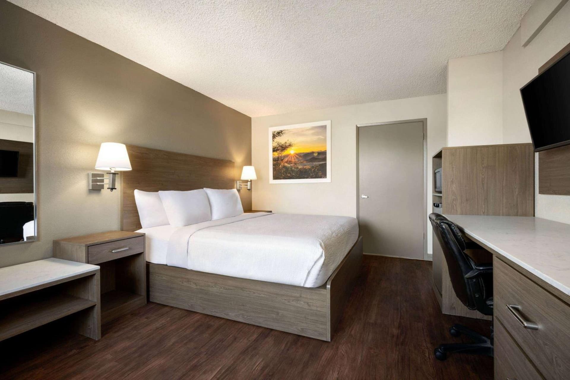 Days Inn by Wyndham Fresno South gallery photo in Fresno, CA — image 9