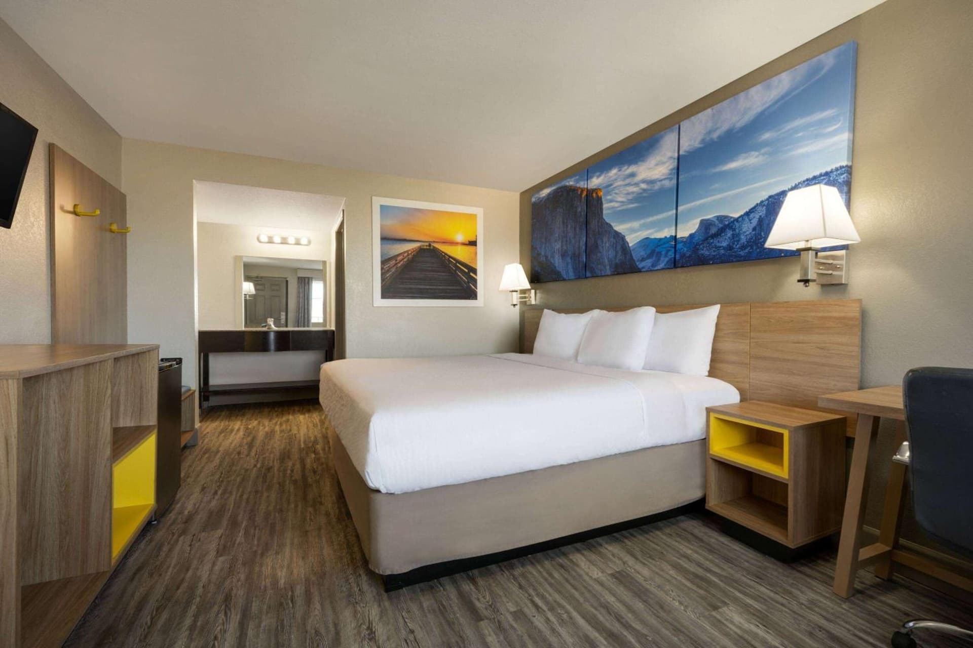 Days Inn by Wyndham Fresno South gallery photo in Fresno, CA — image 7