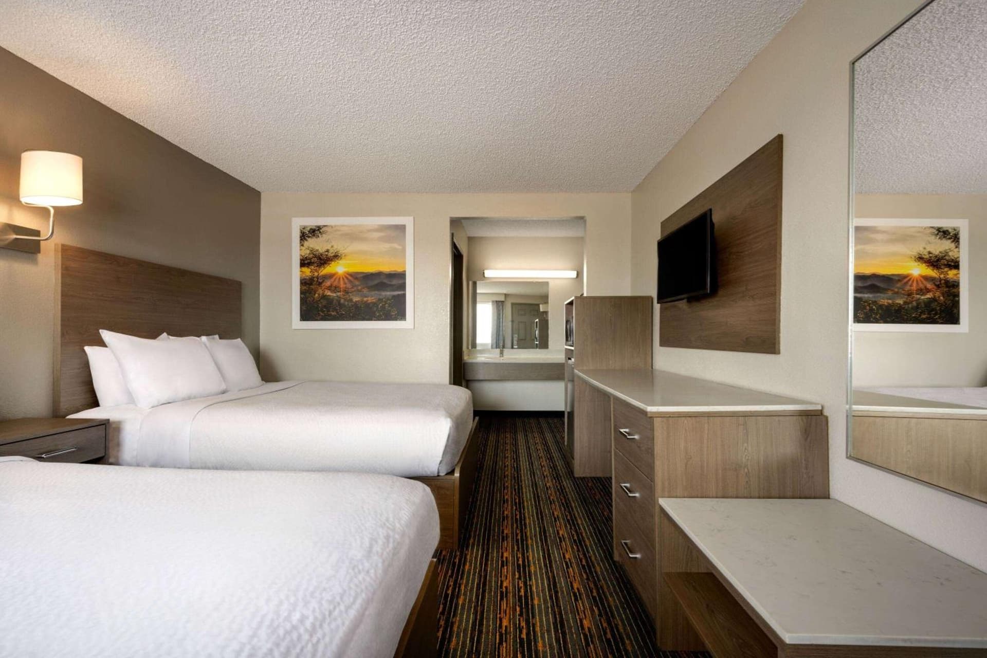 Days Inn by Wyndham Fresno South gallery photo in Fresno, CA — image 35