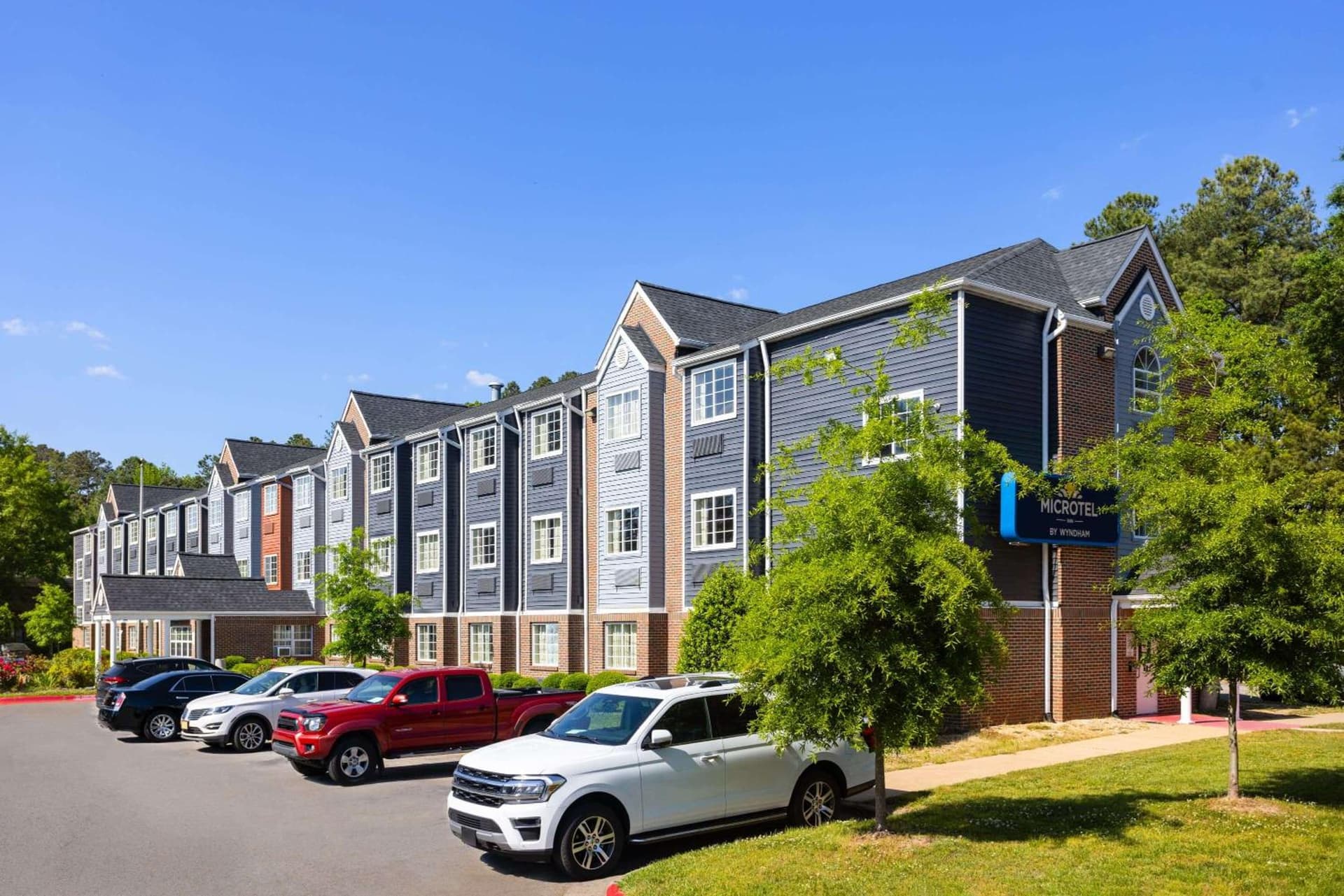 Microtel Inn by Wyndham Raleigh-Durham Airport interior in Morrisville, NC — gallery photo 2