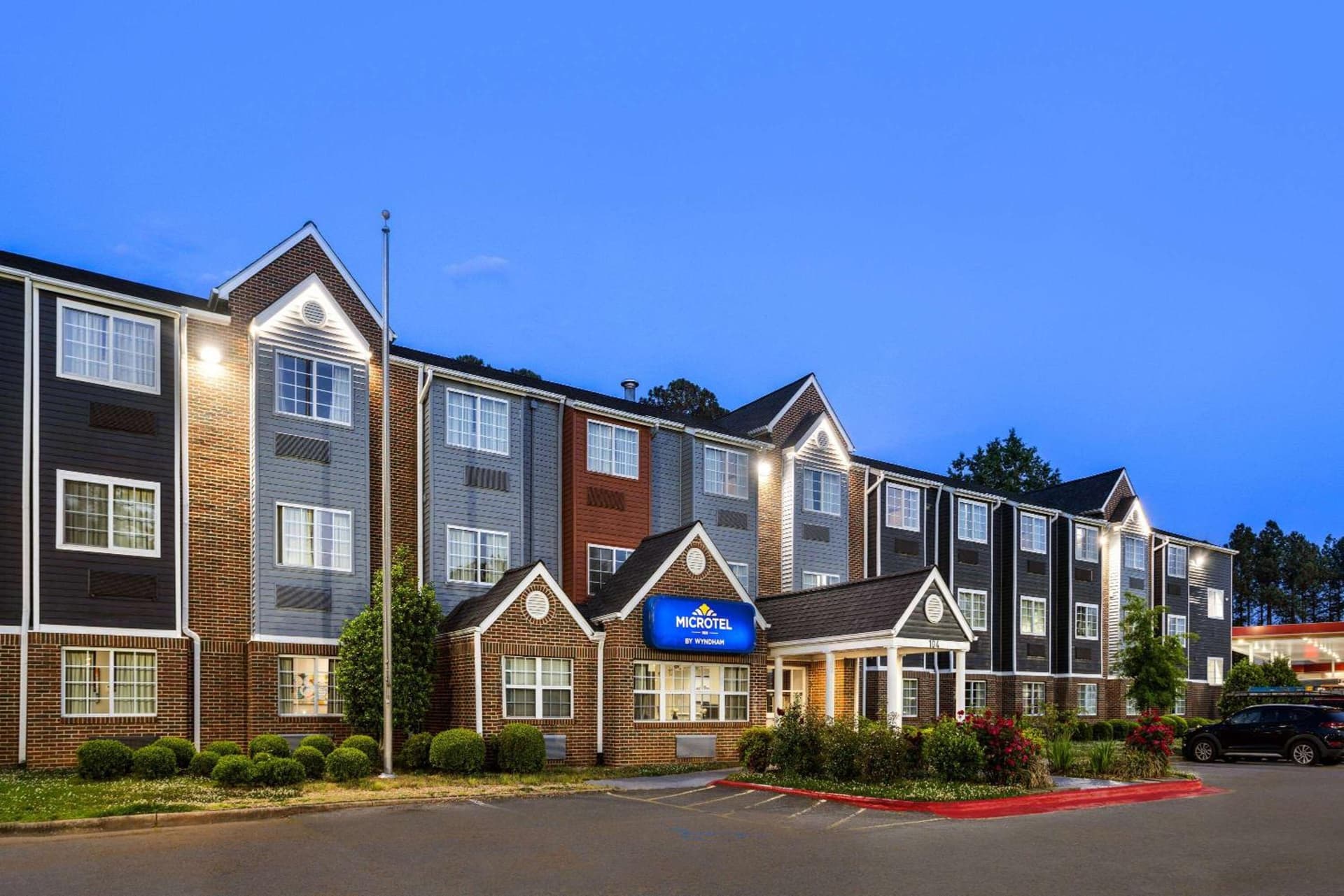 Microtel Inn by Wyndham Raleigh-Durham Airport property views in Morrisville, NC — gallery photo 3