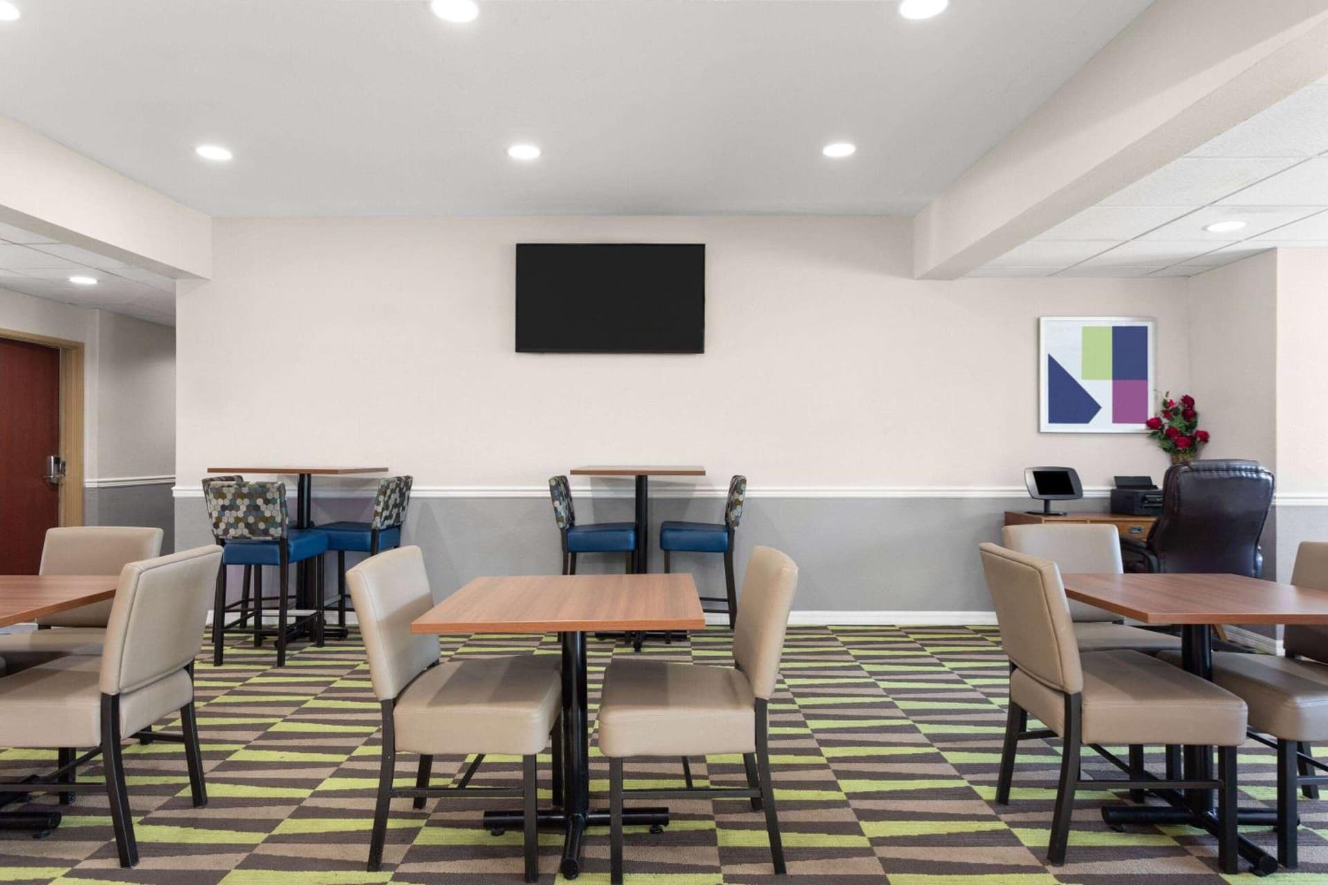Microtel Inn & Suites by Wyndham Panama City gallery photo in Panama City, FL — image 8