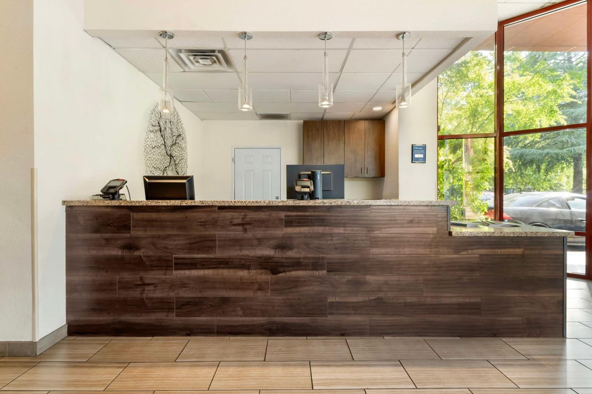 Best Western Heritage Inn Chico interior in Chico, CA — gallery photo 2