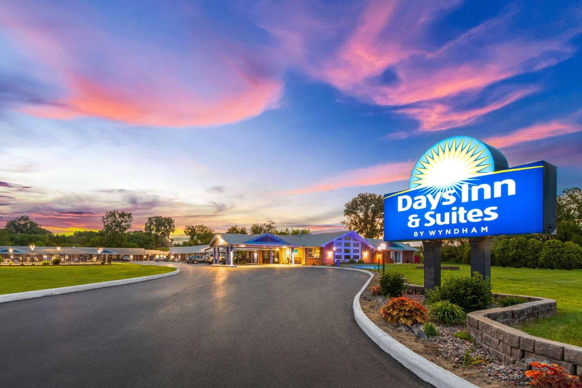 Days Inn by Wyndham Wauseon property views in Wauseon, OH — gallery photo 3