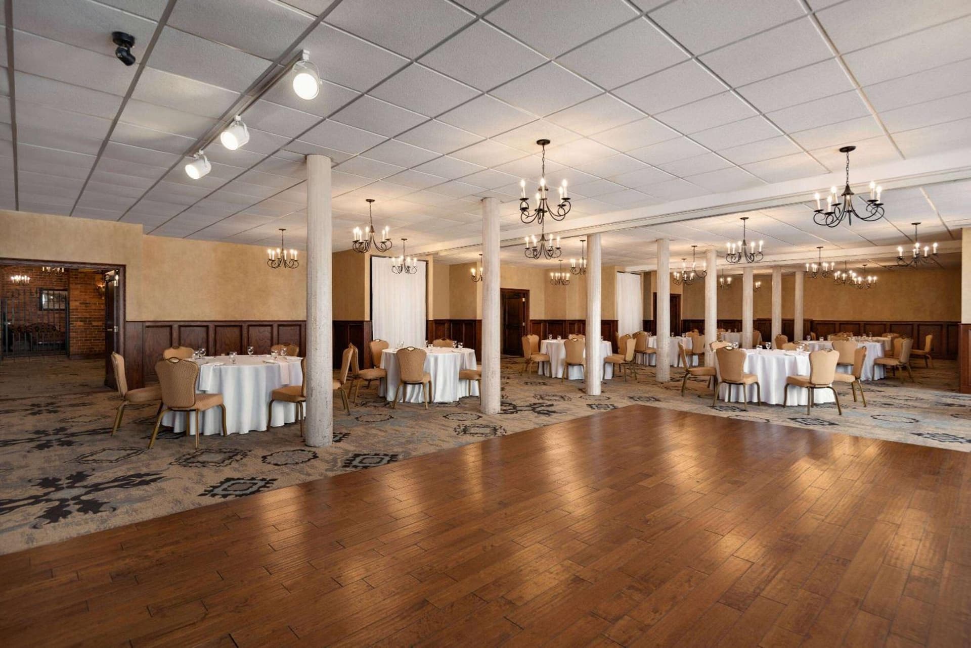 The Historic Brookstown Inn, Trademark Collection by Wyndham gallery photo in Winston-Salem, NC — image 61
