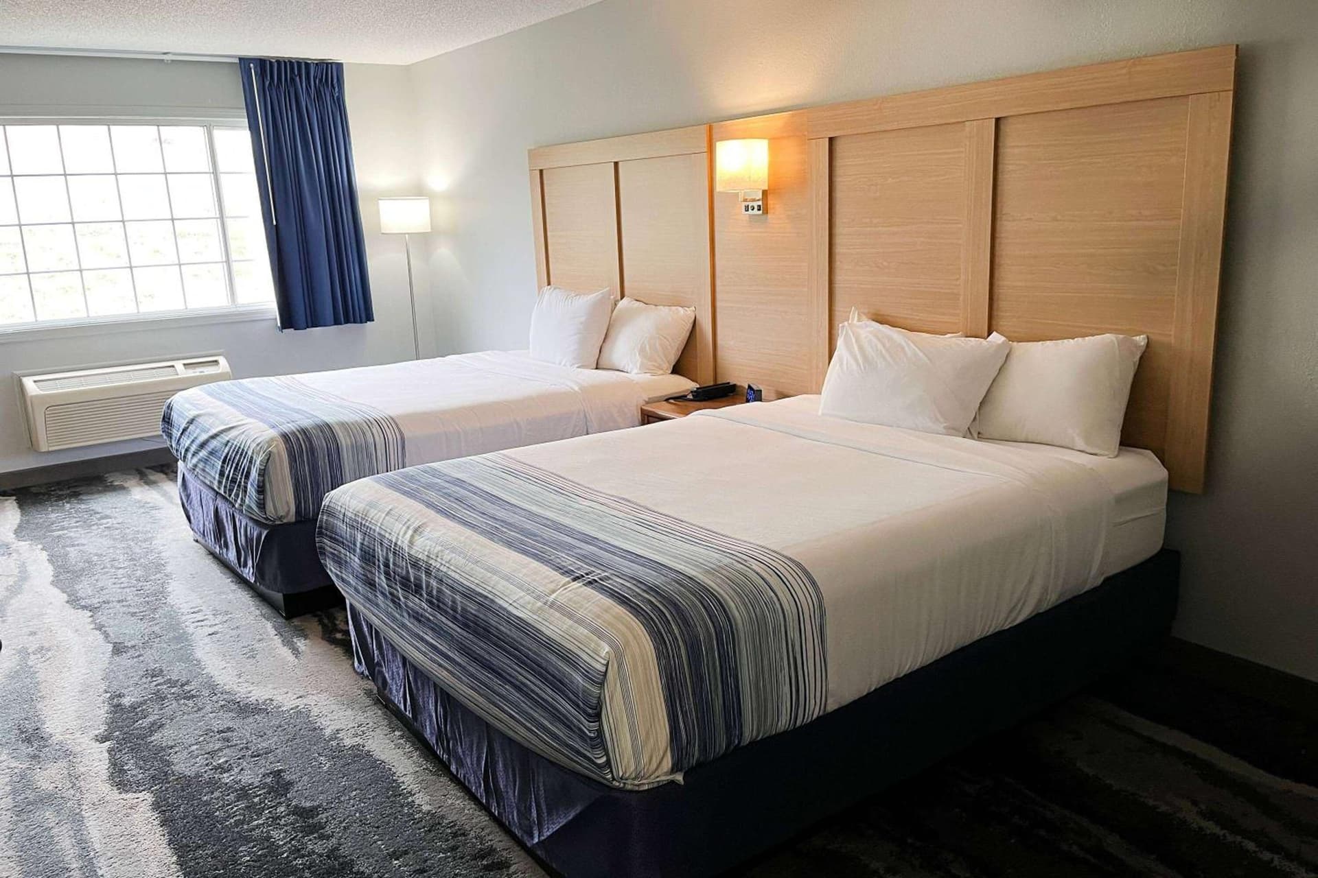 Days Inn & Suites by Wyndham Williamsburg IA North gallery photo in Williamsburg, IA — image 12