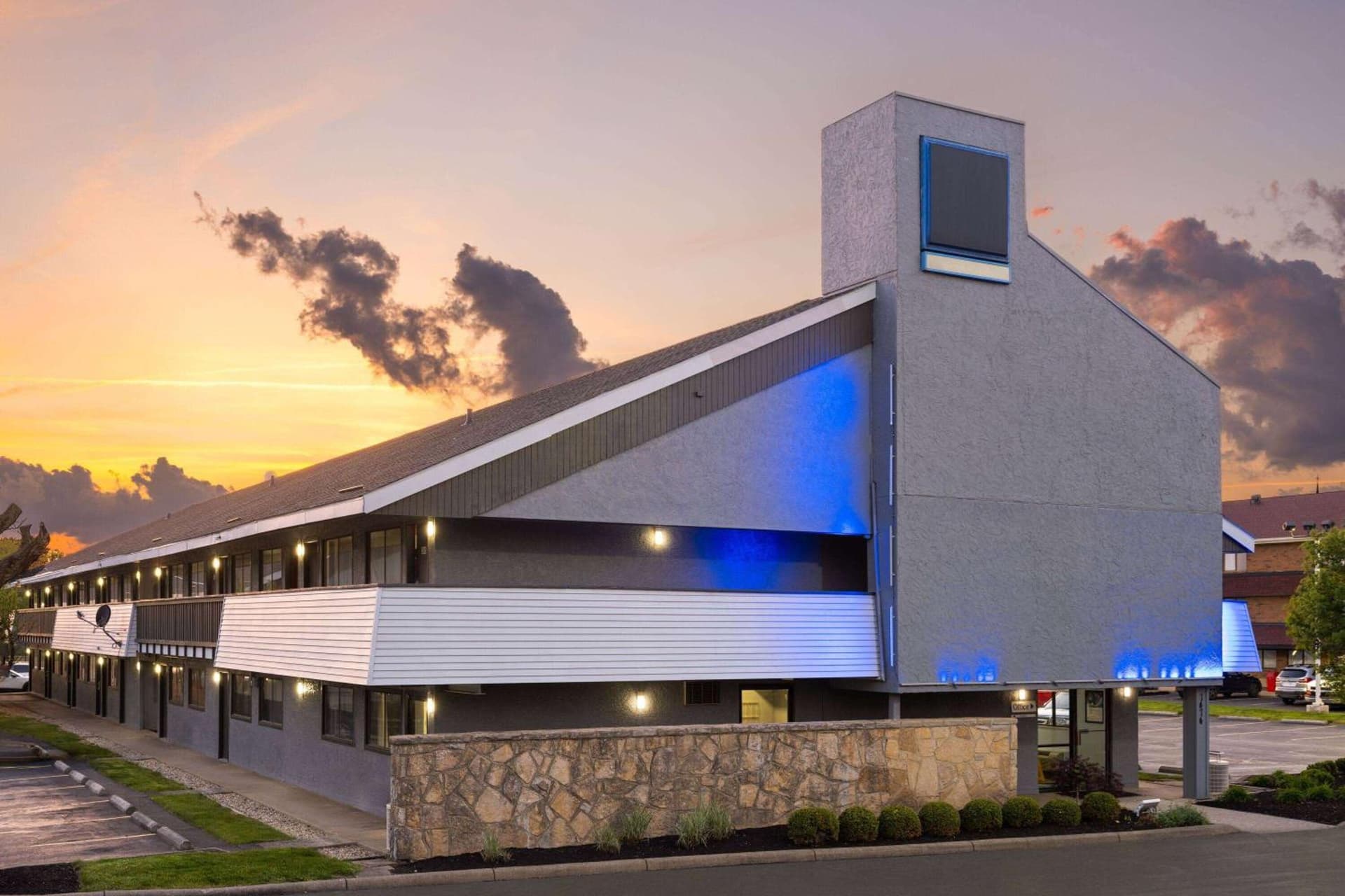 Days Inn by Wyndham Columbus Worthington property views in Columbus, OH — gallery photo 3