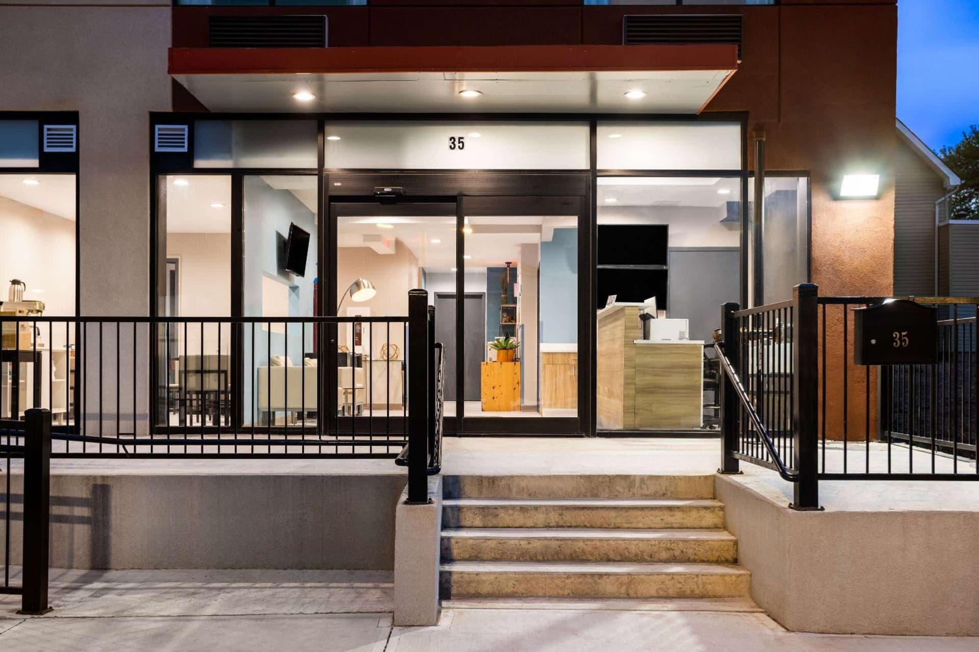 Days Inn by Wyndham Staten Island gallery photo in Staten Island, NY — image 35