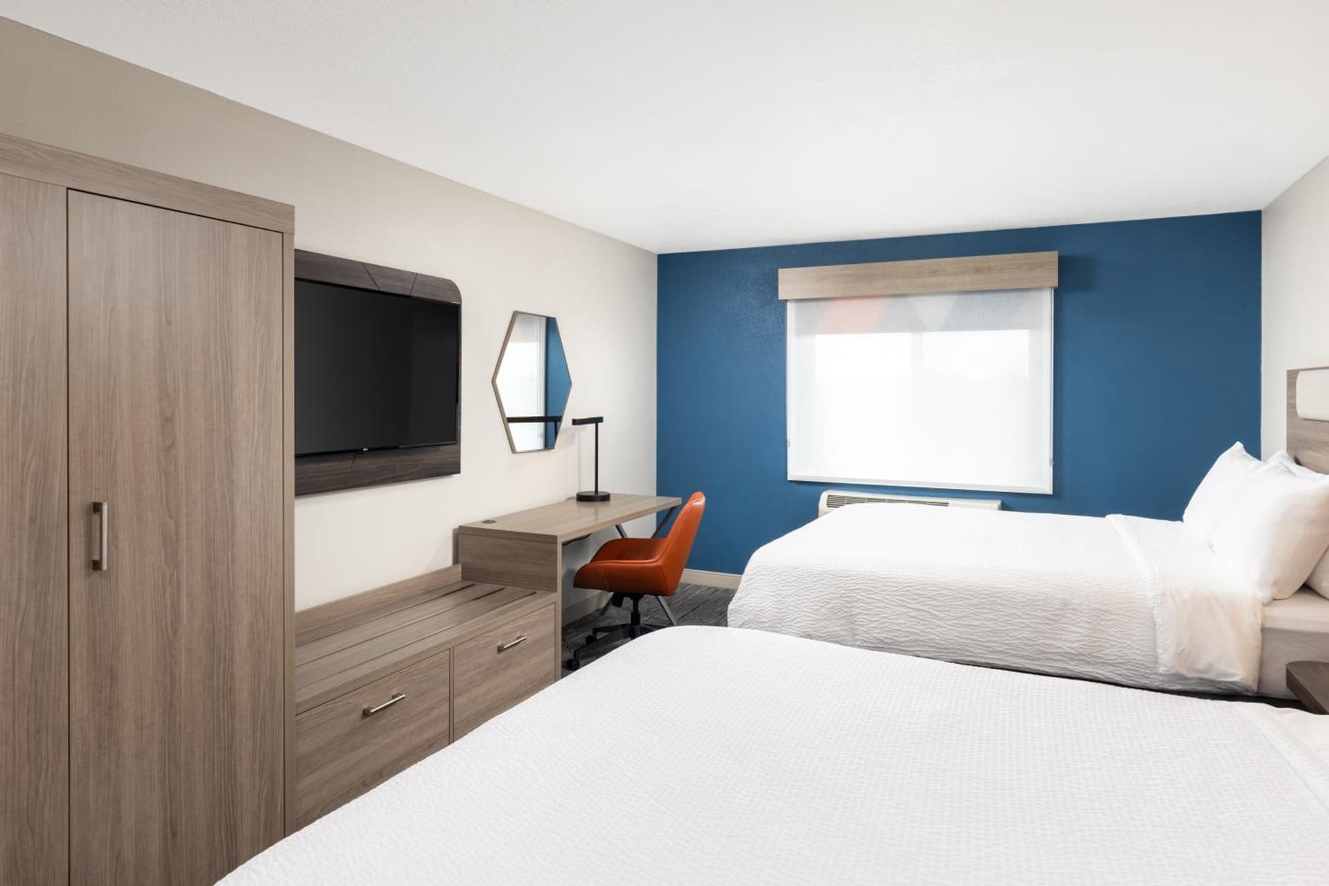 Holiday Inn Express Portland South - Lake Oswego by IHG gallery photo in Lake Oswego, OR — image 53