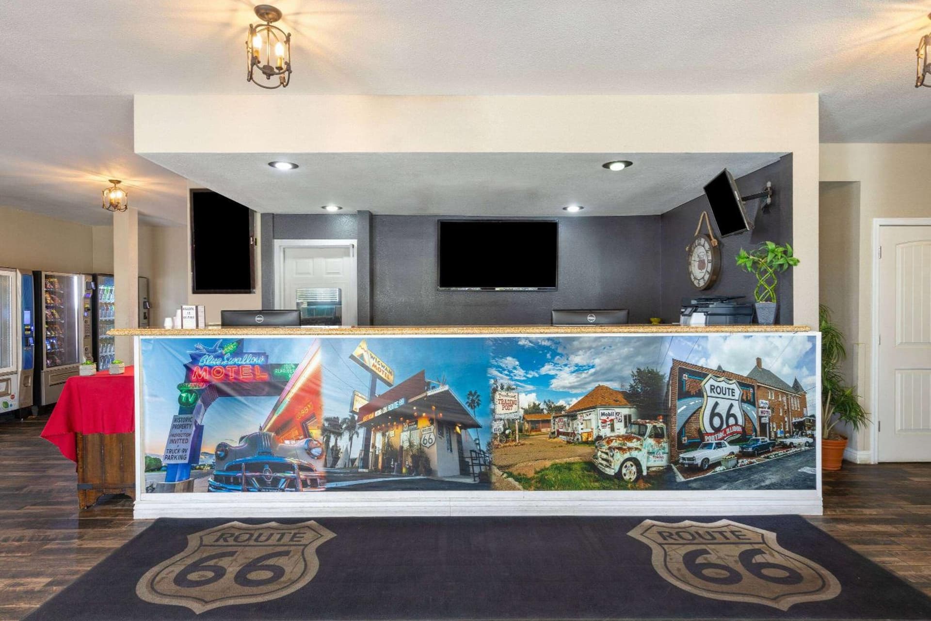 Ramada by Wyndham Kingman property views in Kingman, AZ — gallery photo 3