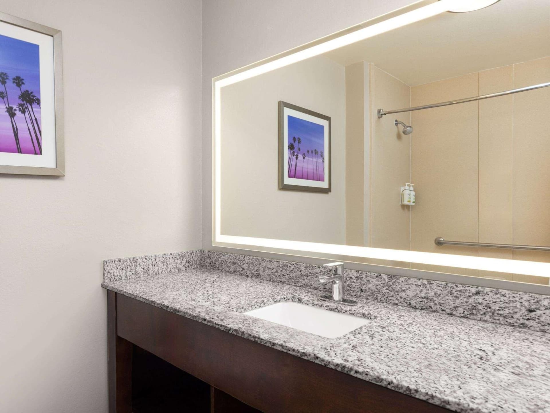 La Quinta by Wyndham Santa Clarita - Valencia gallery photo in Stevenson Ranch, CA — image 17